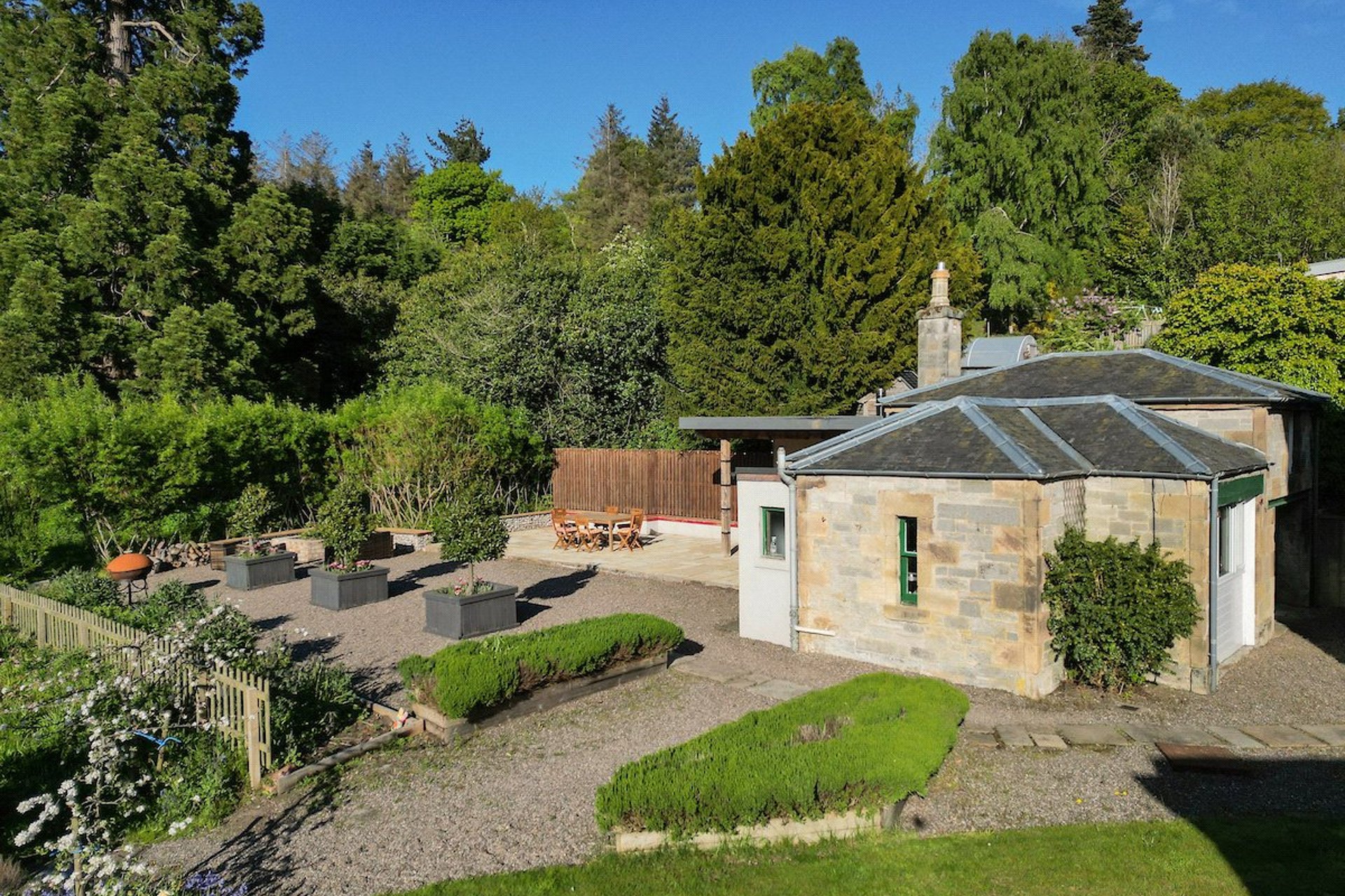 Briary House & Gate Lodge, Polton Bank, Lasswade, EH18 1JW - Picture #43