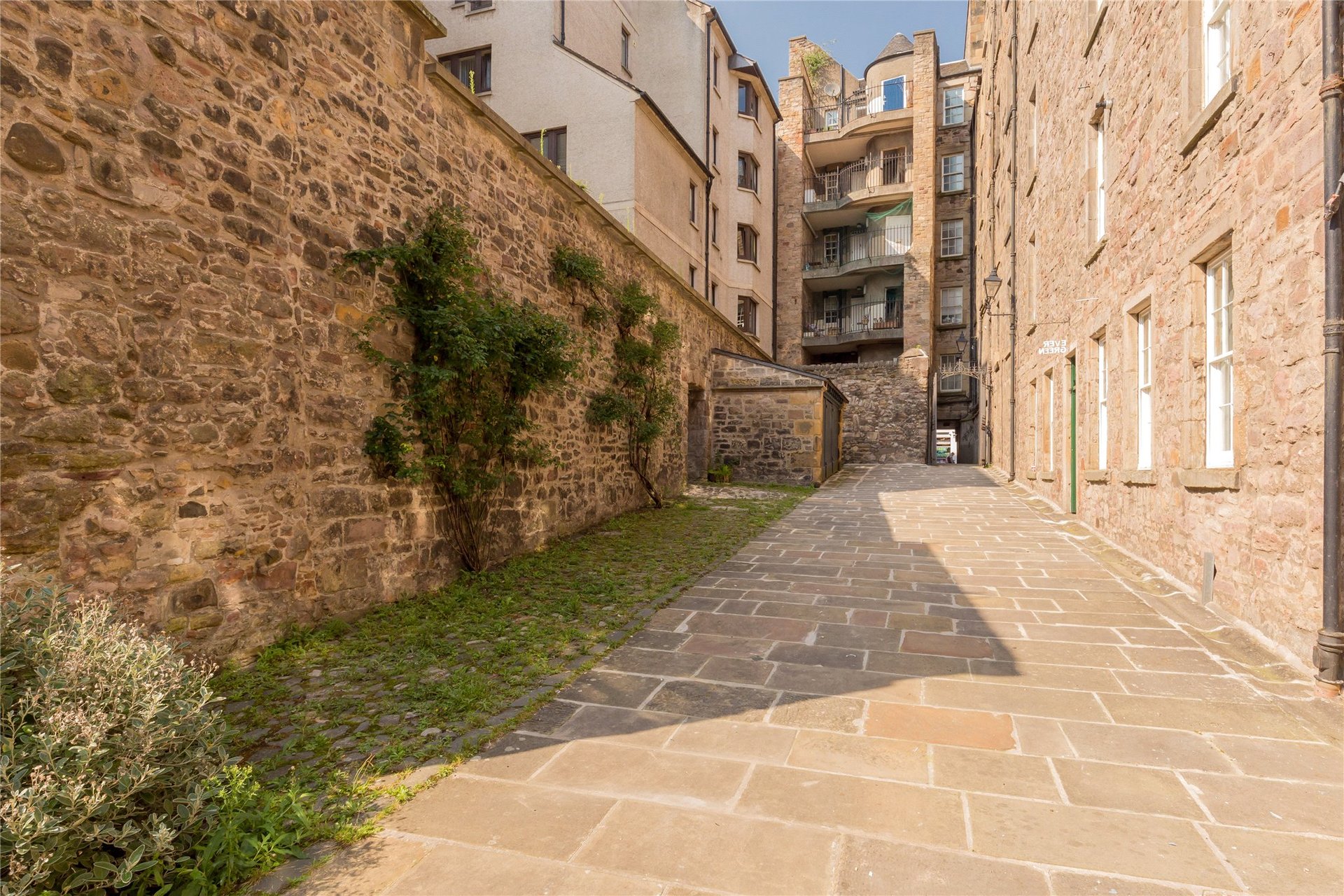 Tweeddale Court, 14 High Street, Old Town, Edinburgh, EH1 1TE - Picture #36