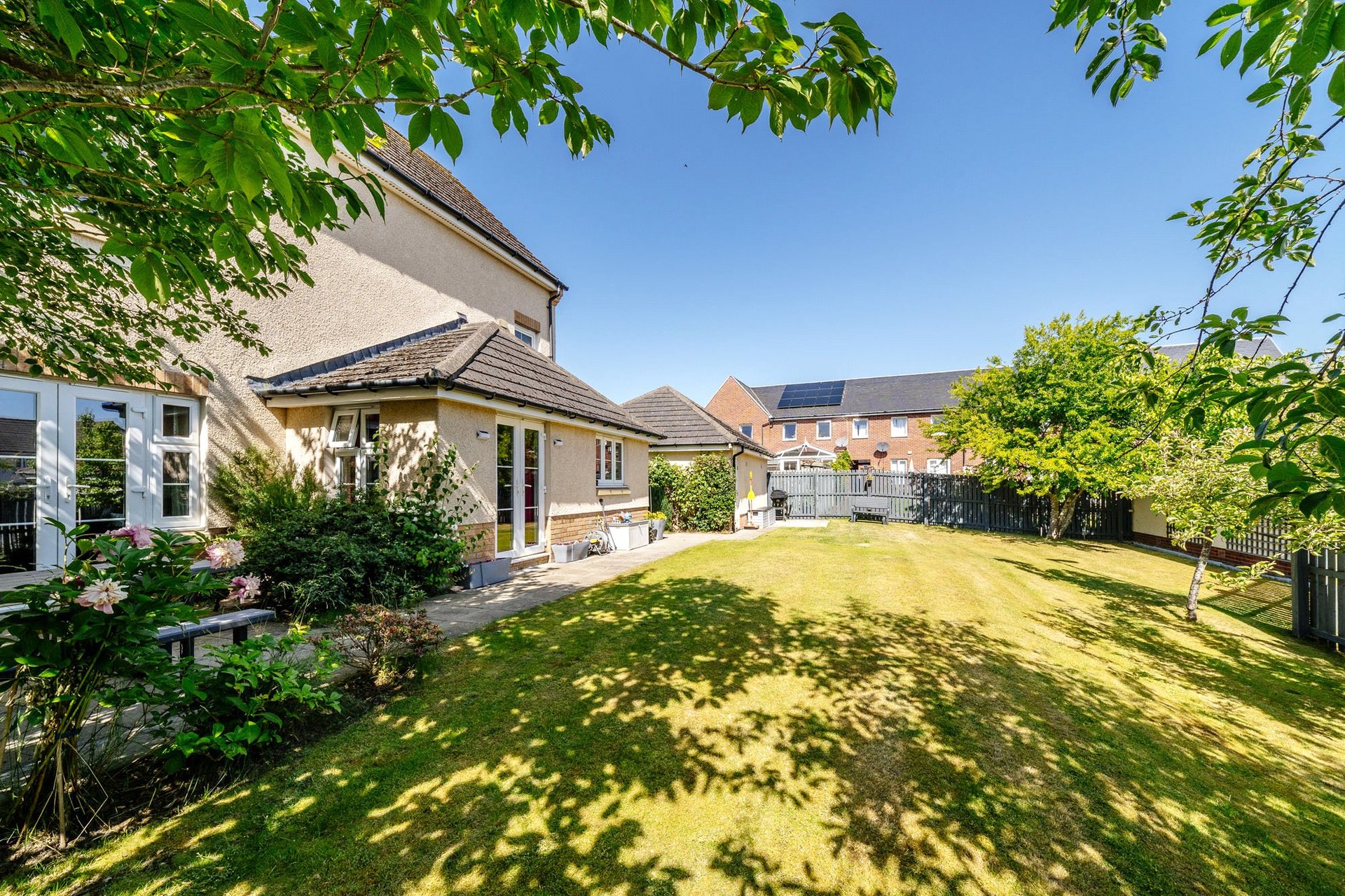 2 Burnbrae View, Bonnyrigg, EH19 3BZ - Picture #29