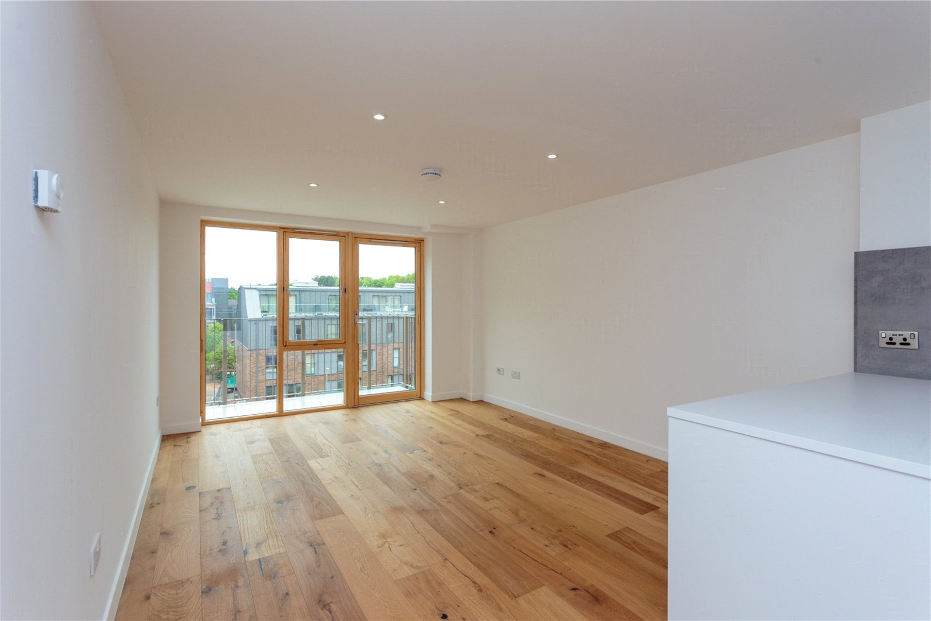 Flat 20, 16 Hughes Close, Edinburgh, EH7 4FY - Picture #4