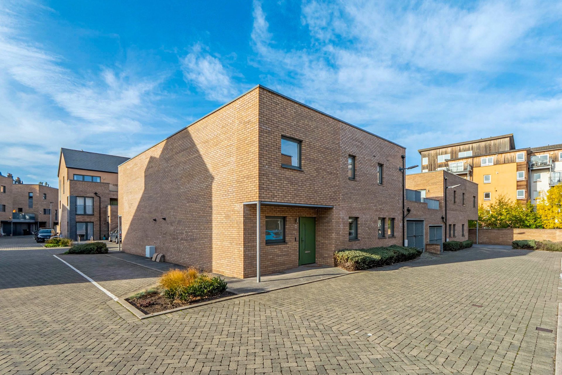 40 Lawrie Reilly Place, Edinburgh, Midlothian, EH7 5EU - Picture #1