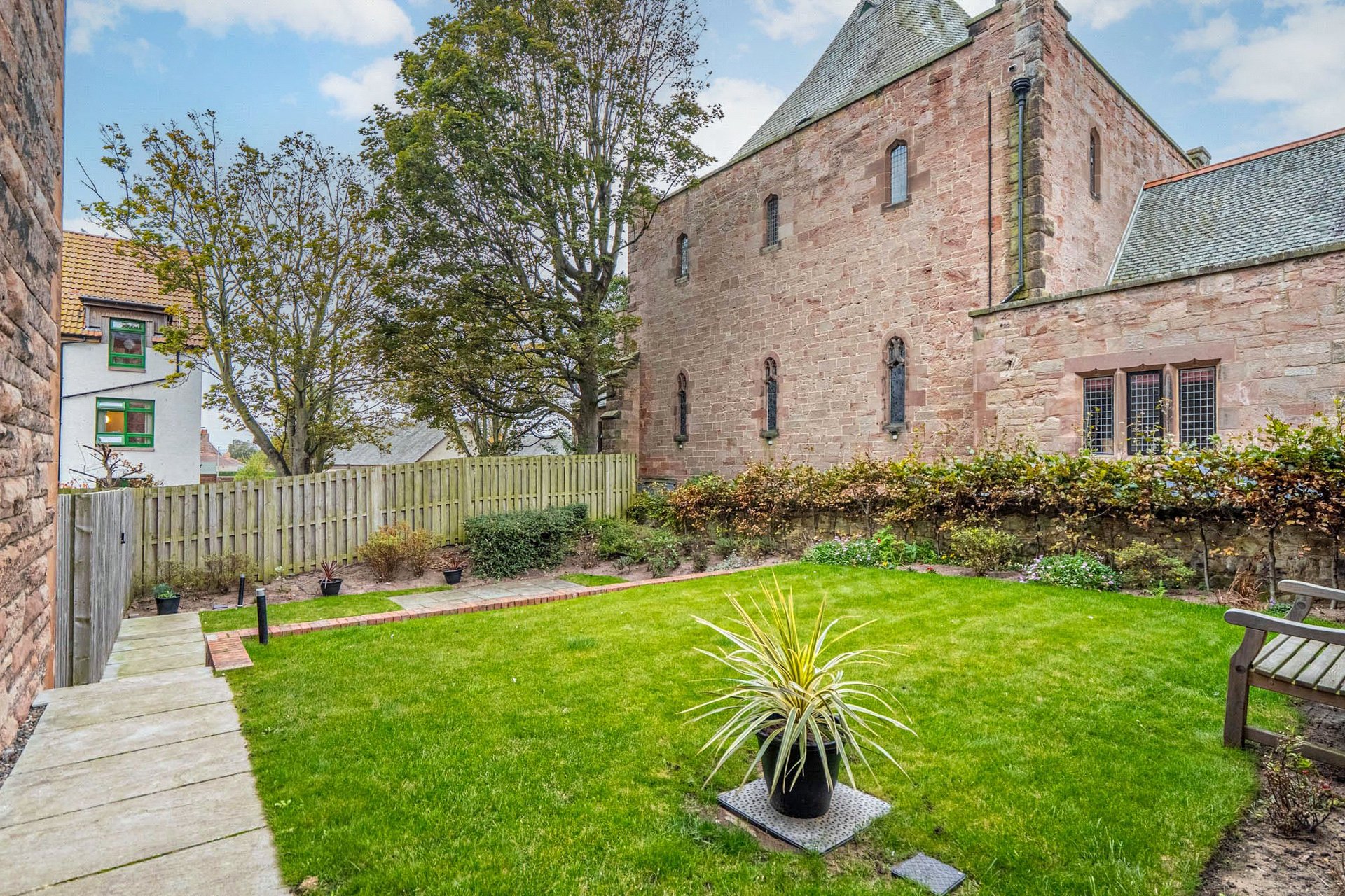 2/2 Archer House, 36 Main Street, Gullane, EH31 2AA - Picture #29