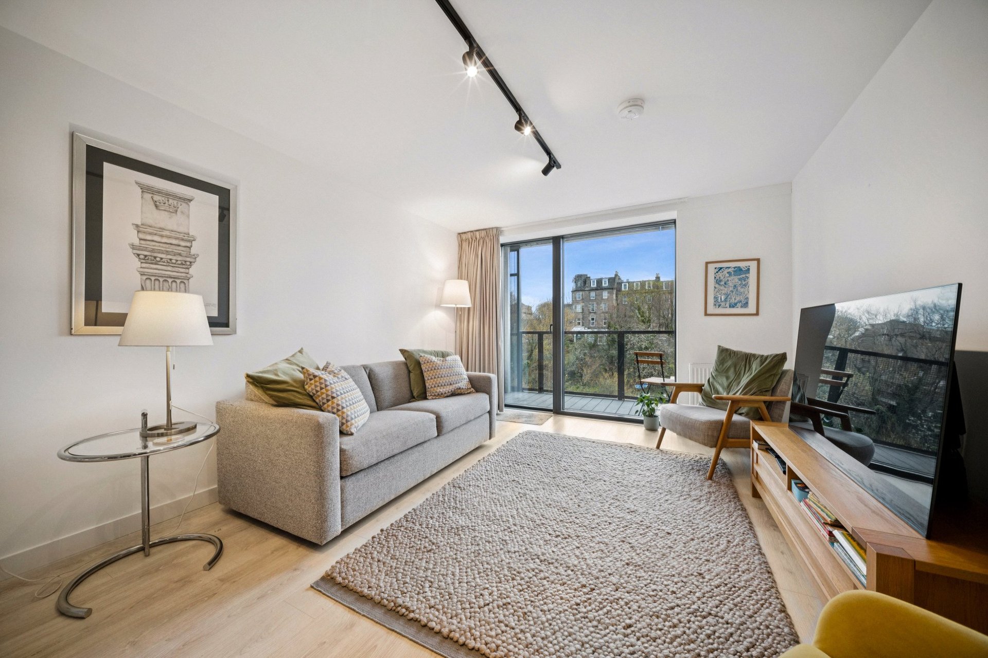 200/6 Great Junction Street, Leith, Edinburgh, EH6 5LW - Picture #5