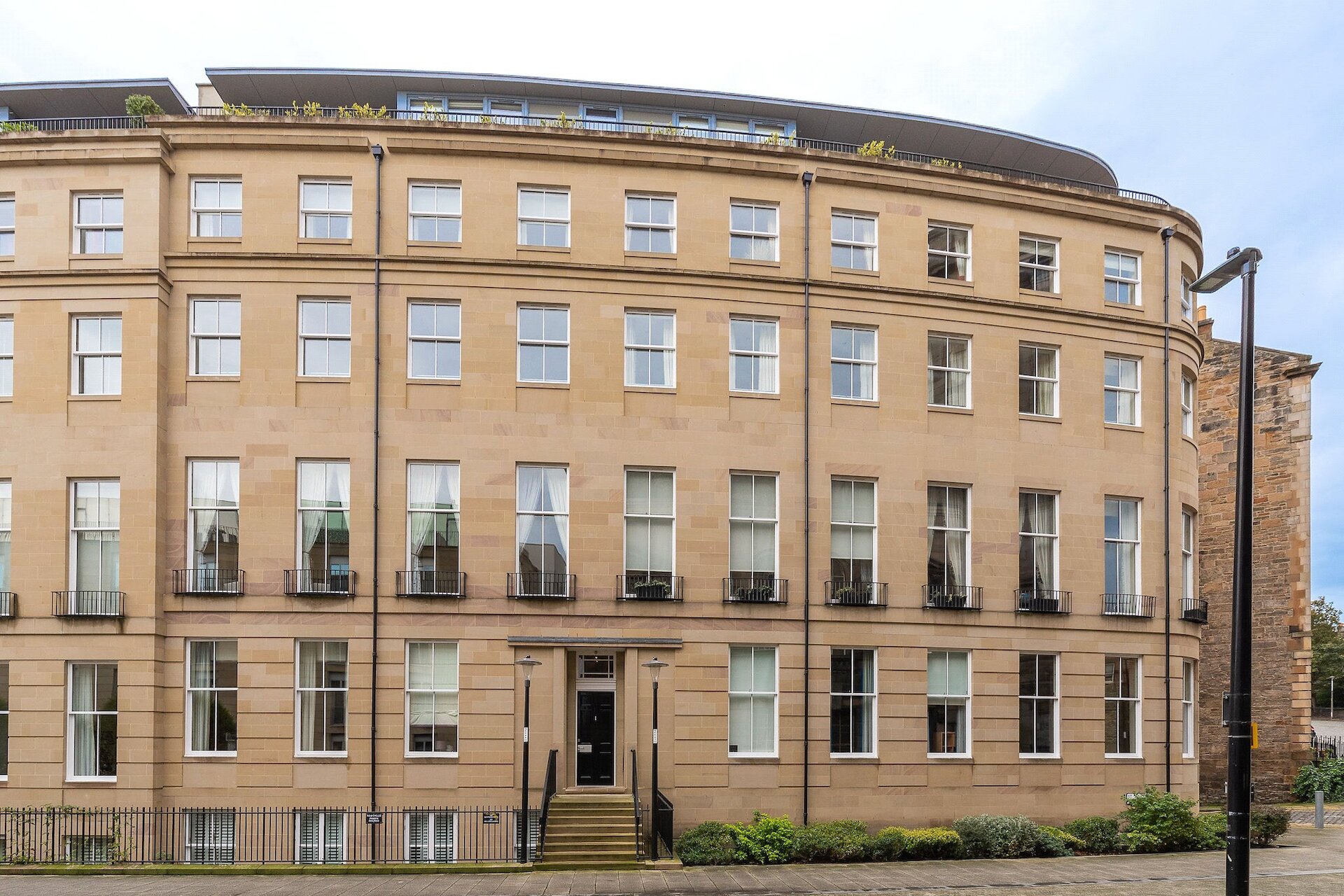 1/8 St Vincent Place, New Town, Edinburgh, EH3 5BQ - Picture #1