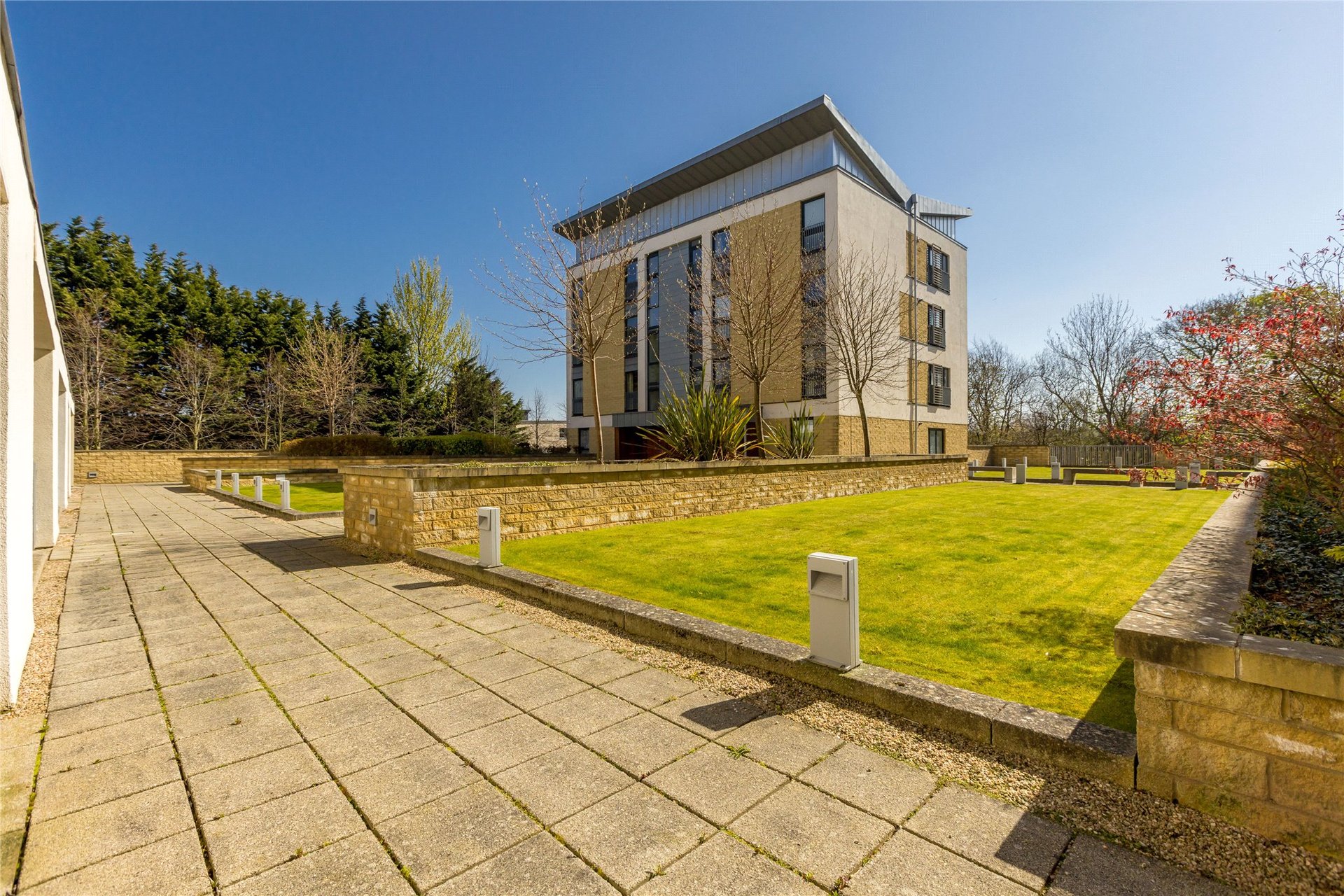 Flat 10, 32 Kimmerghame Drive, Fettes,, Edinburgh, EH4 2GJ - Picture #17