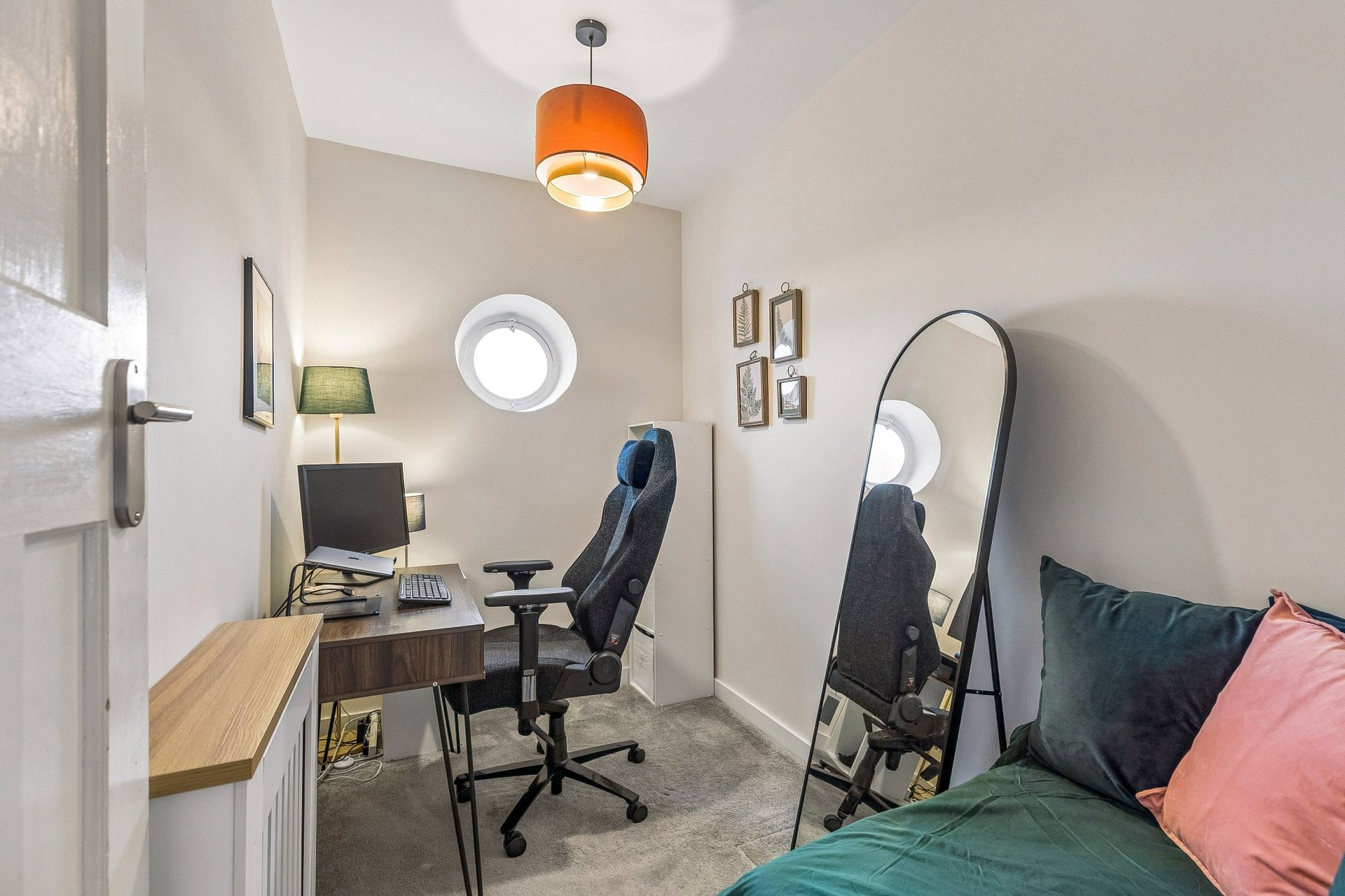 63 Kilpatrick Gardens, Clarkston, Glasgow, G76 7RF - Picture #18