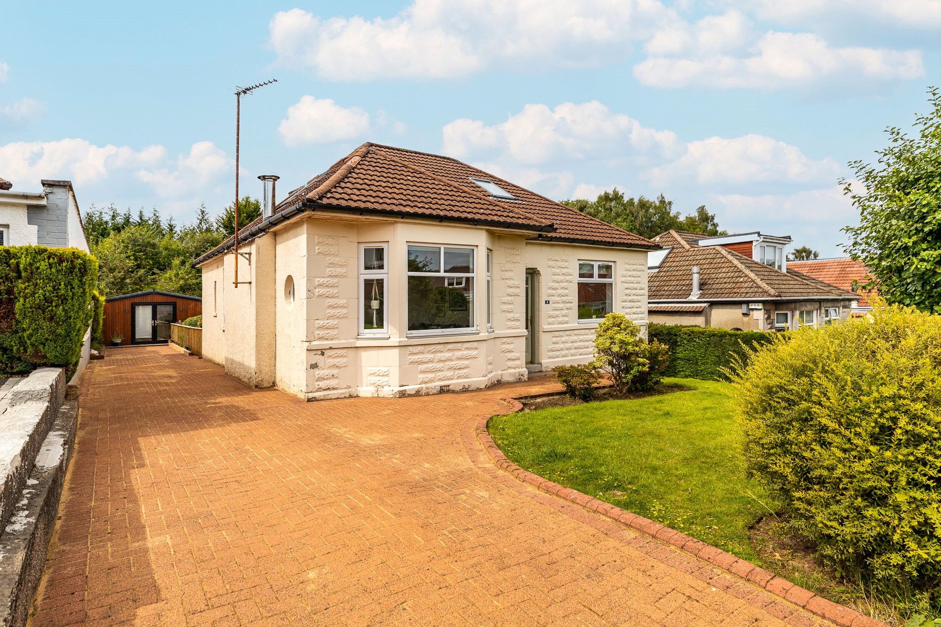 30 Gordon Road, Netherlee, Glasgow, G44 3TW - Picture #2