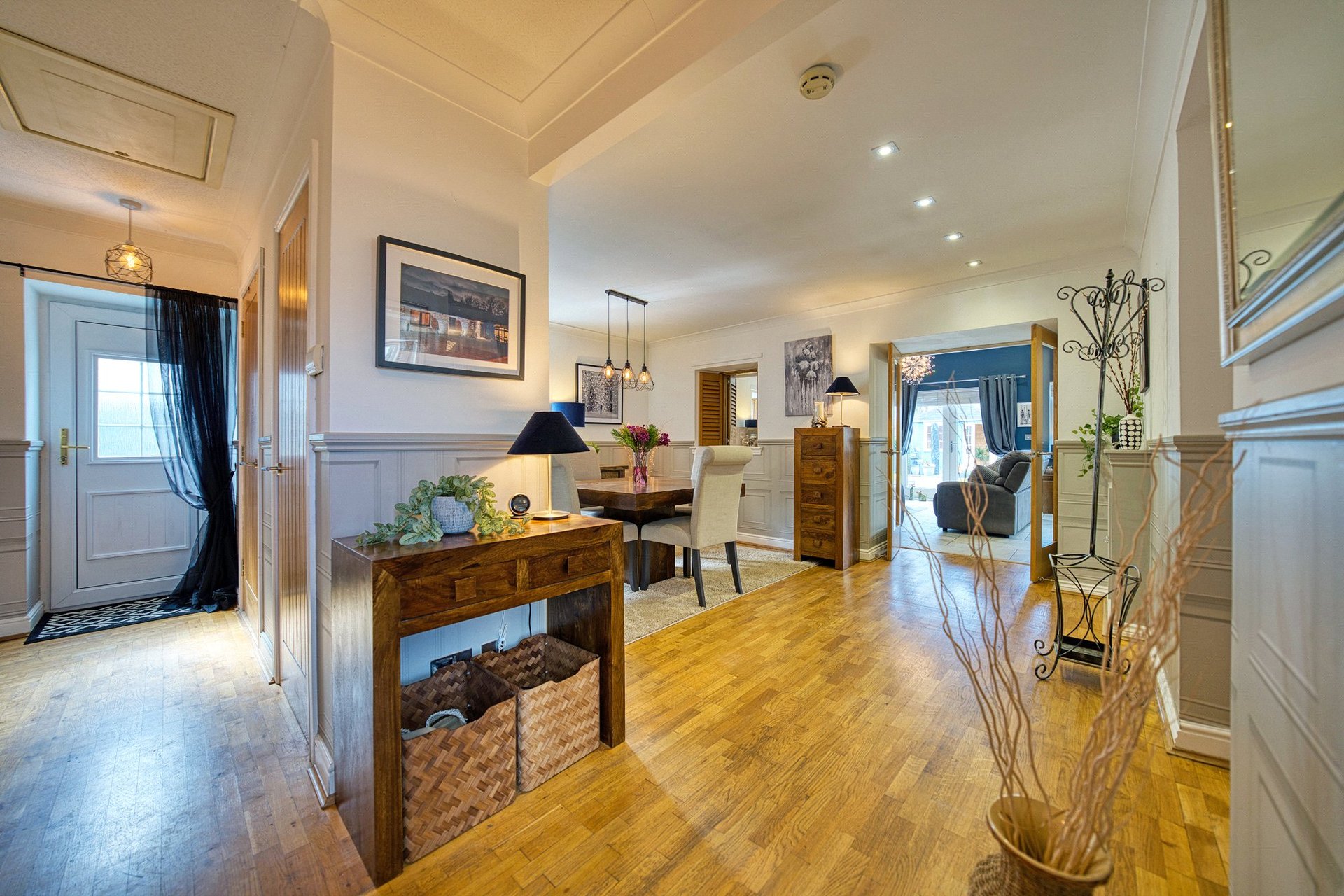 8 Dun Park, Kirkintilloch, East Dunbartonshire, G66 2DU - Picture #5