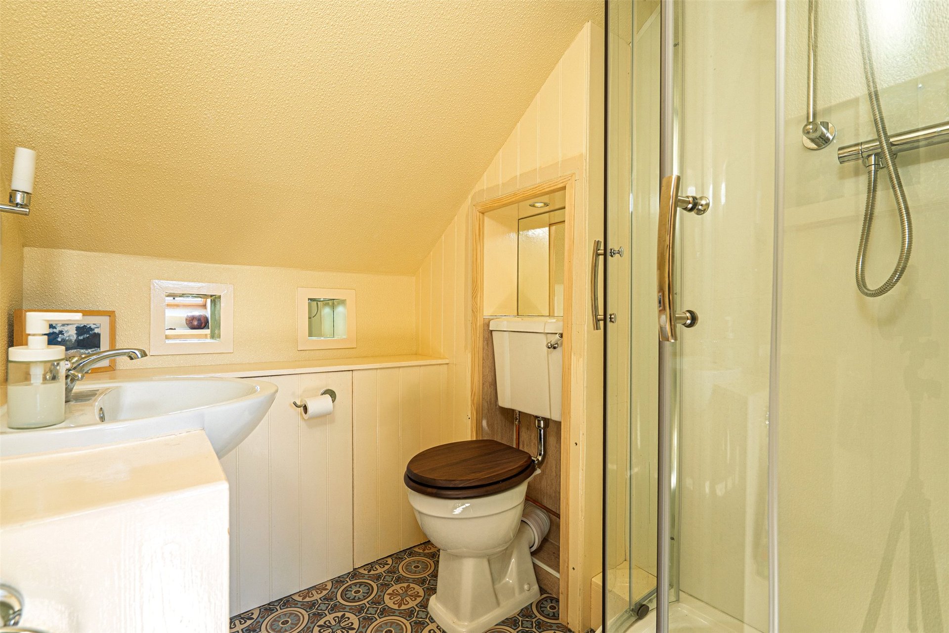 Kirkholm, Kinnettles, Forfar, Angus, DD8 1TQ - Picture #33