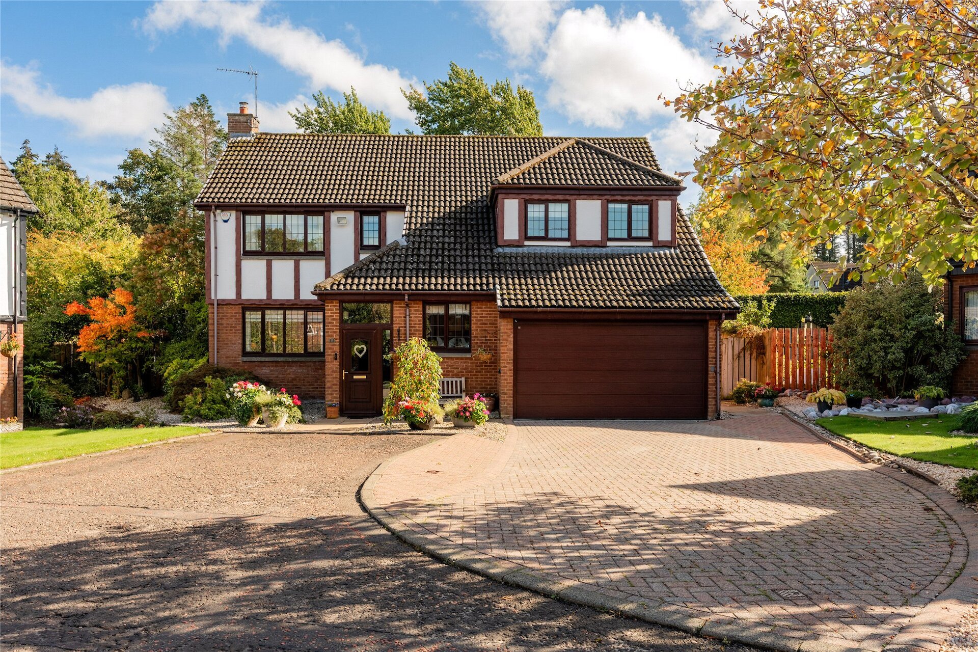 5 Johnsburn Haugh, Balerno, EH14 7ND - Picture #1