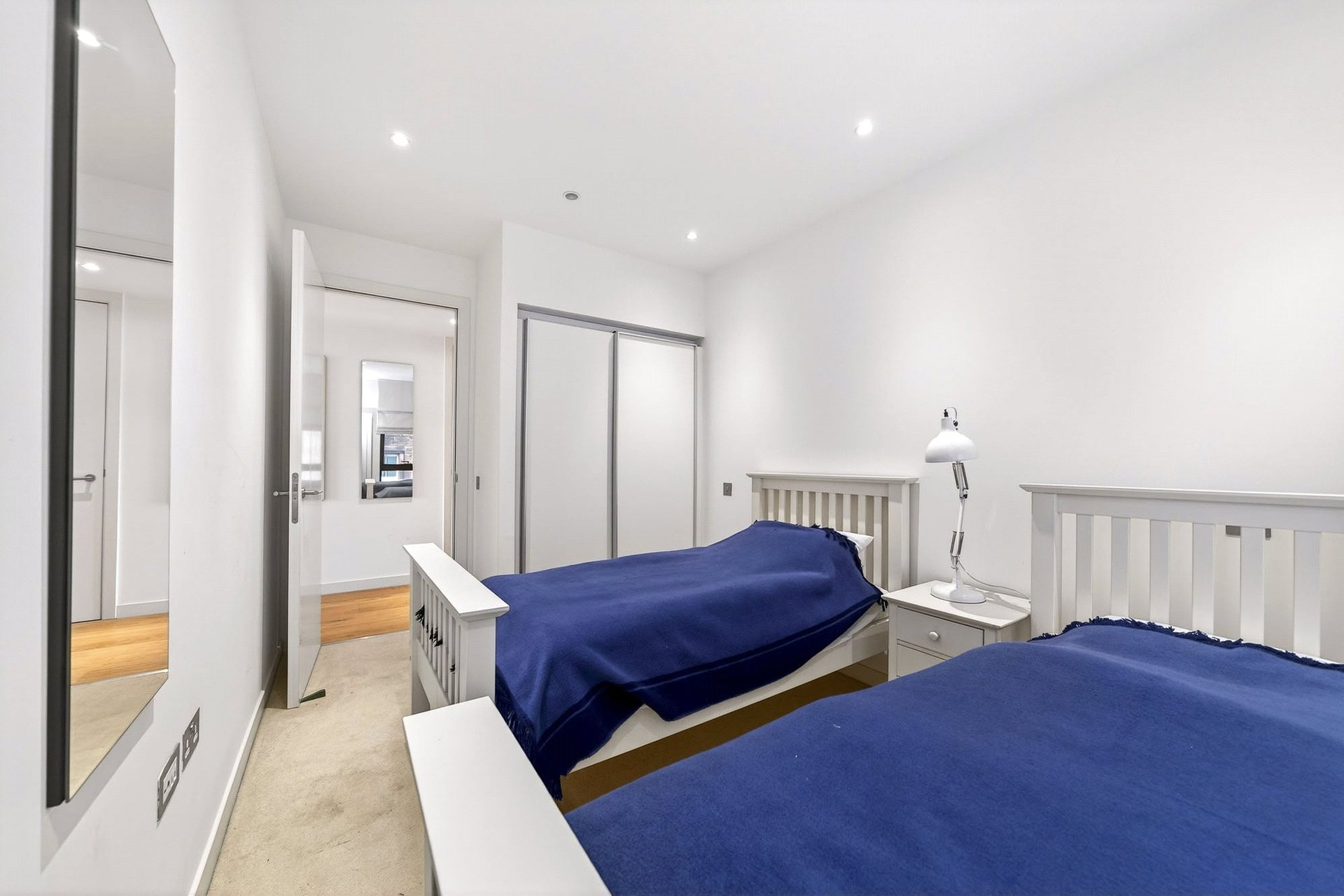 Flat 5, 12 Simpson Loan, Edinburgh, Midlothian, EH3 9GP - Picture #12