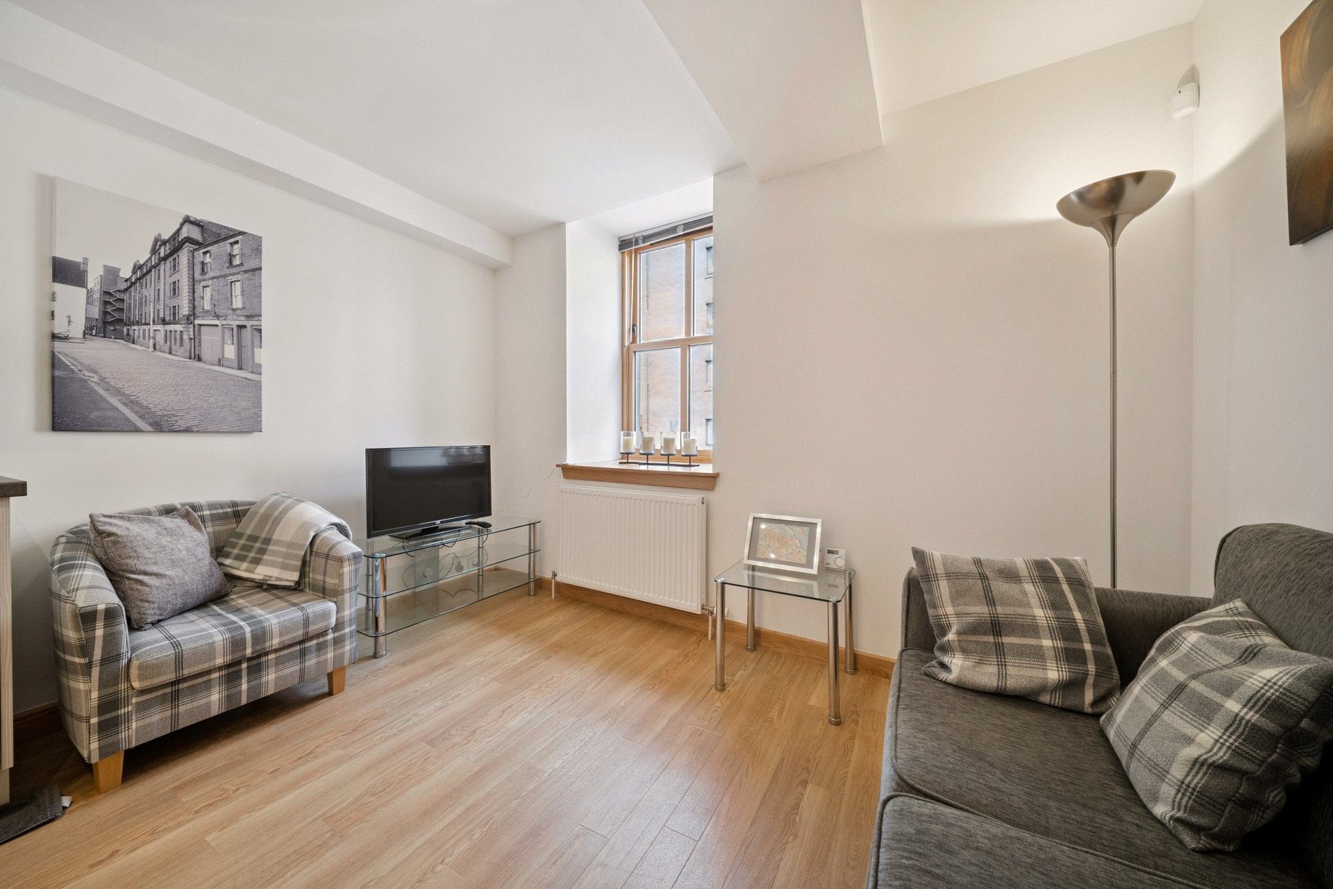 33/48 Water Street, Leith, Edinburgh, EH6 6SZ - Picture #2