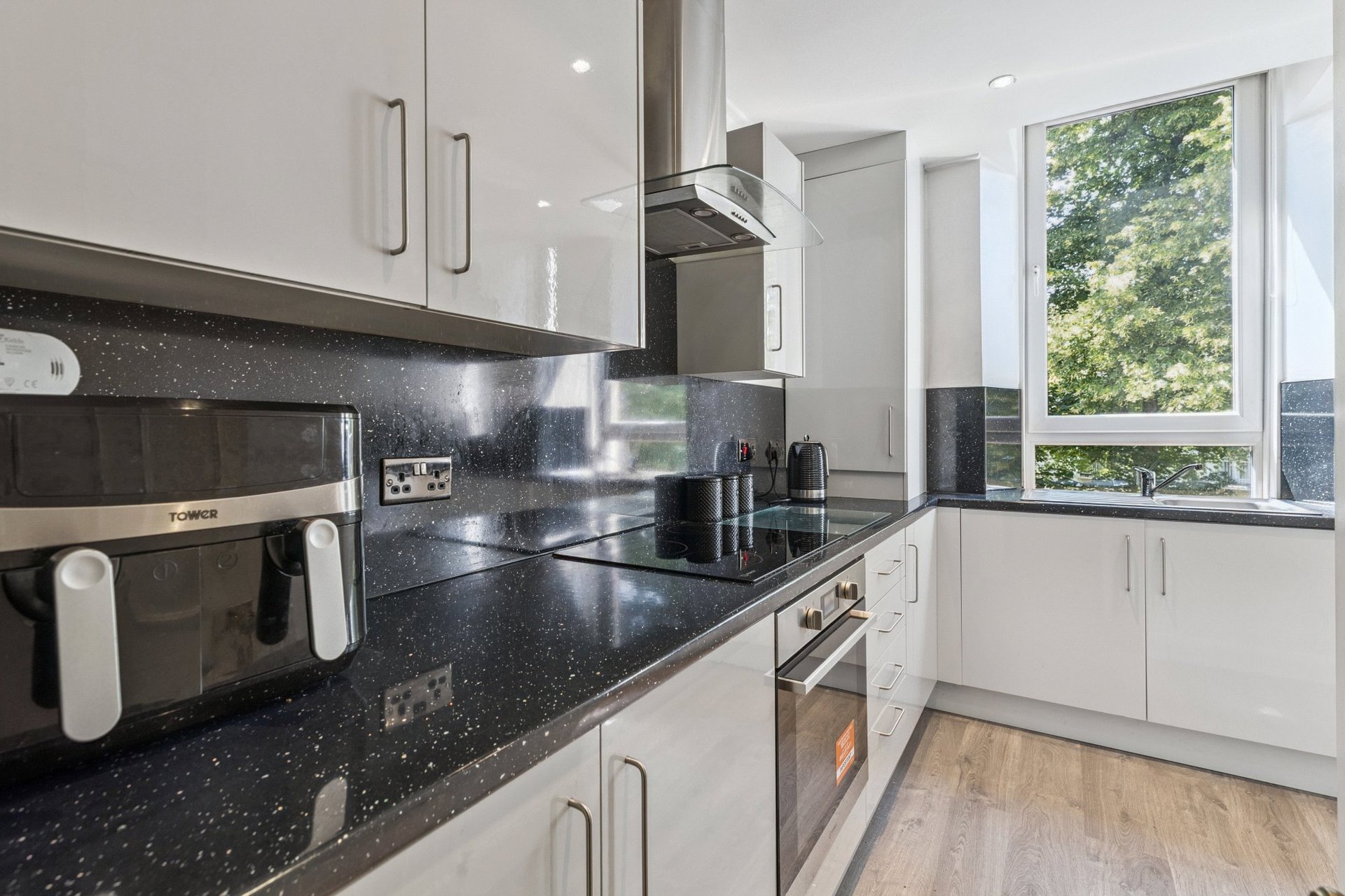 3/2, 17 Grantley Gardens, Shawlands, Glasgow, G41 3PZ - Picture #8