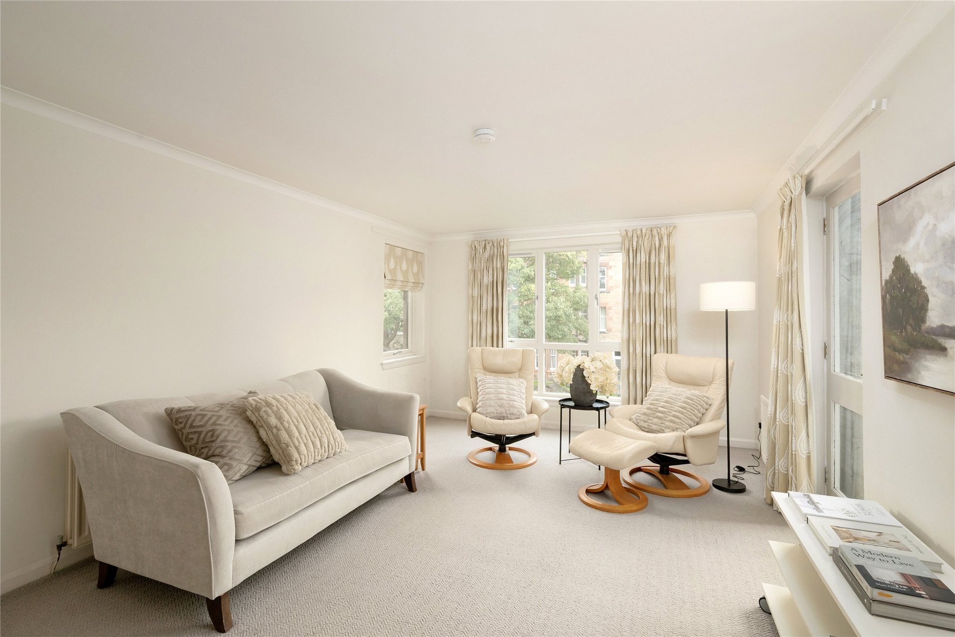 Flat 12, Mansewood Court, 52b Morningside Park, Morningside, Edinburgh, EH10 5HA - Picture #3