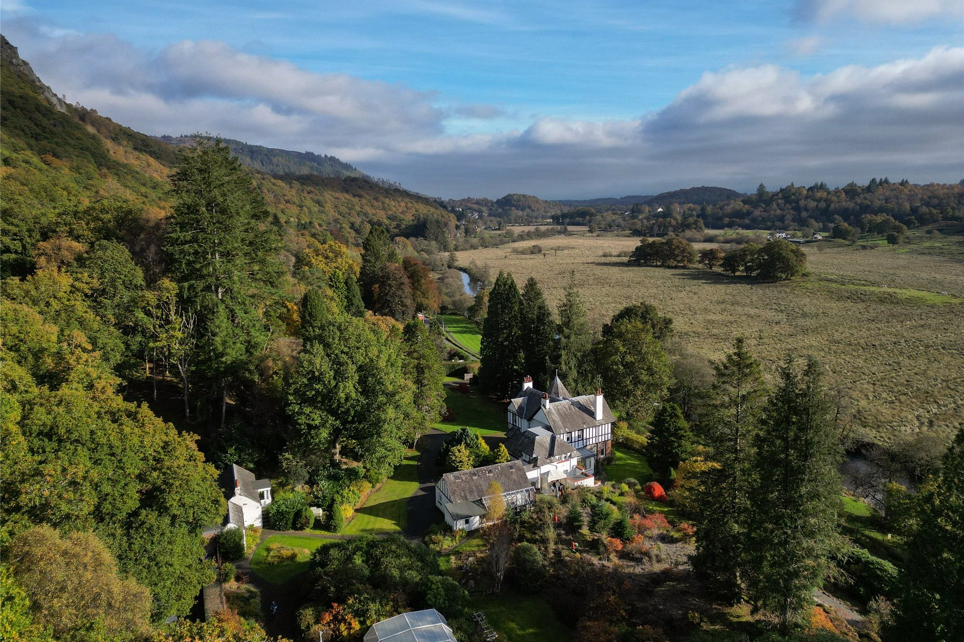 Ardchoile, Lochard Road, Aberfoyle, Stirling, Stirlingshire, FK8 3TD - Picture #4