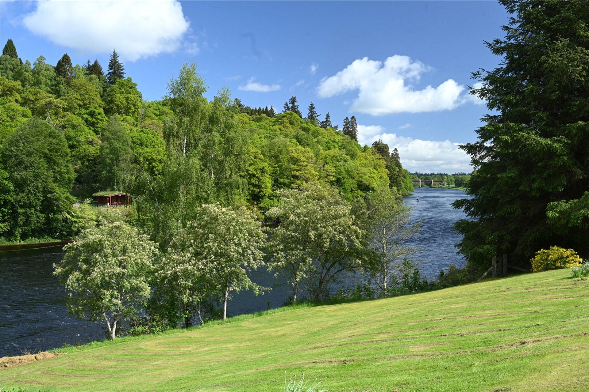 Broadgreen, Cargill, Perth, Perthshire, PH2 6DS - Picture #20