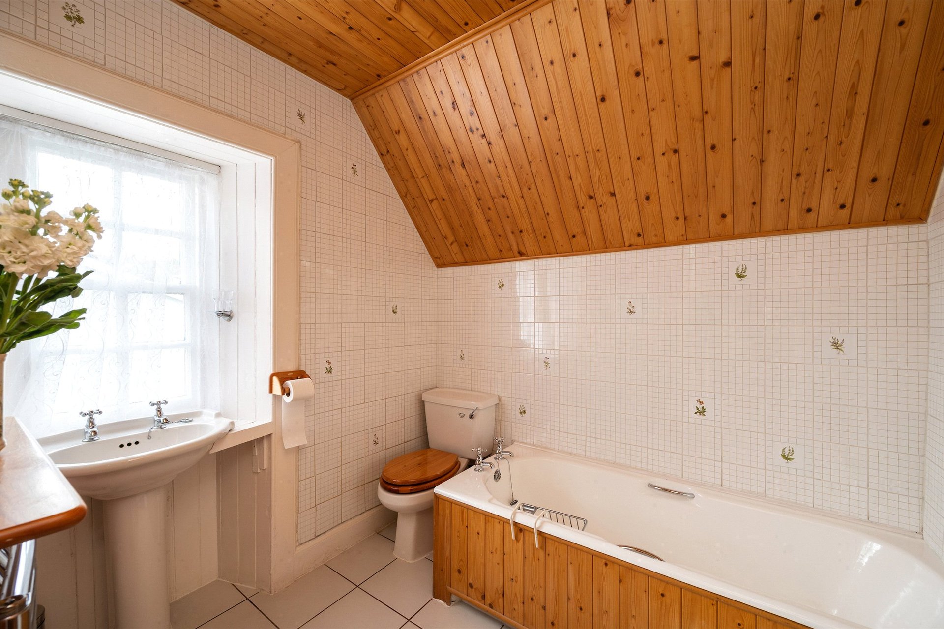 Littledean, 4 Abbey Crescent, North Berwick, East Lothian, EH39 4BU - Picture #19
