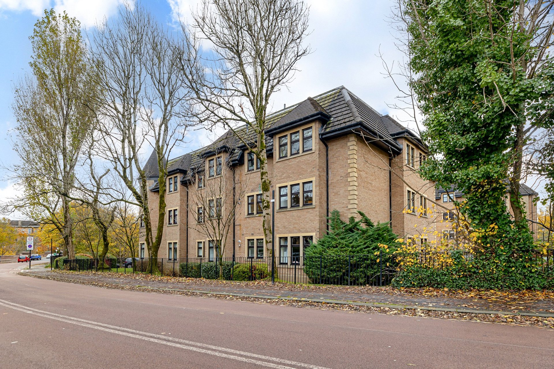 1/2, 2 Wyndham Court, Kirklee, Glasgow, G12 0TY - Picture #17