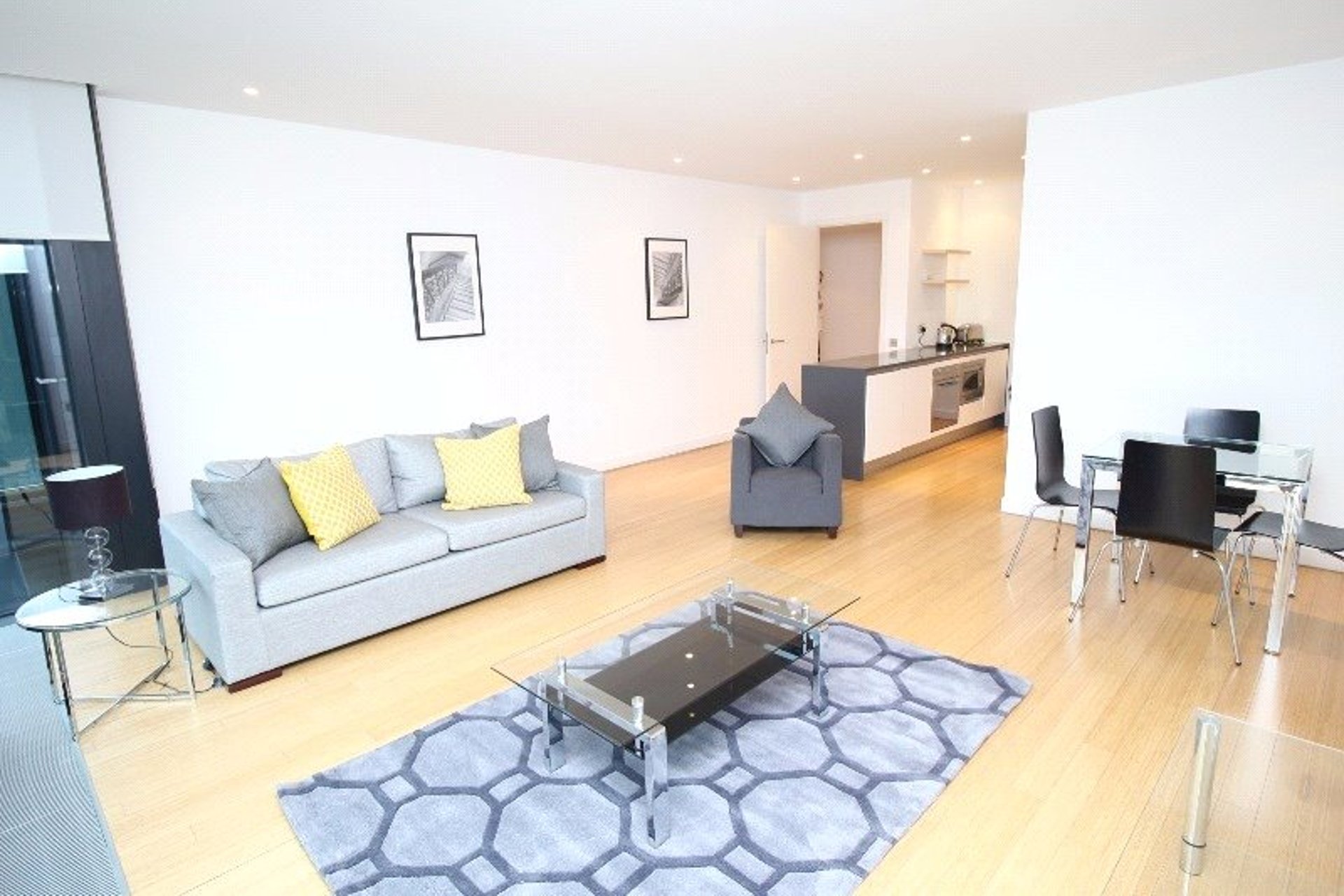 Flat 22, 24 Simpson Loan, Lauriston, Edinburgh, EH3 9GE - Picture #4