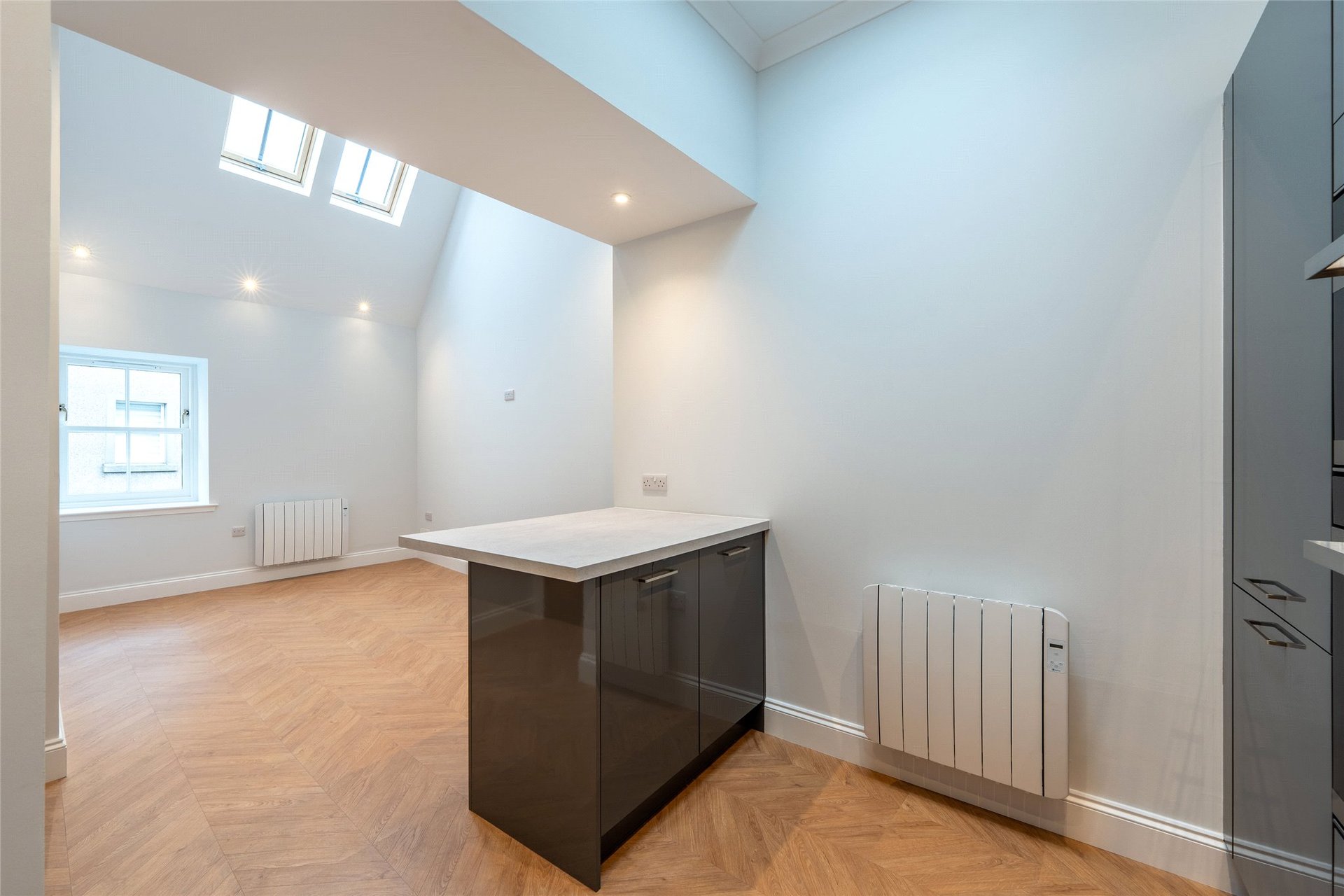 47A High Street, Auchtermuchty, Cupar, KY14 7AR - Picture #2