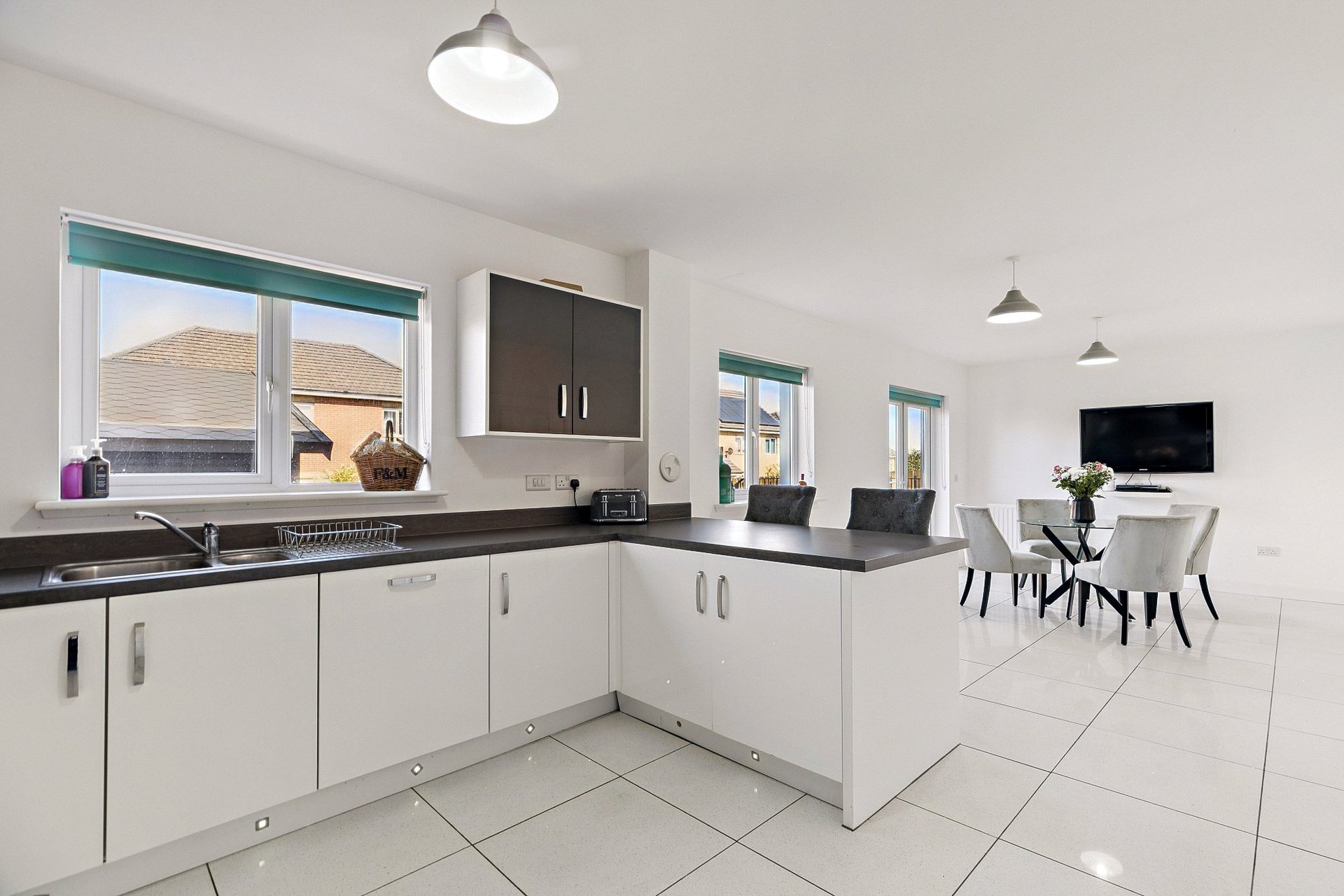 3 Raeswood Gate, Crookston, Glasgow, G53 7HF - Picture #6