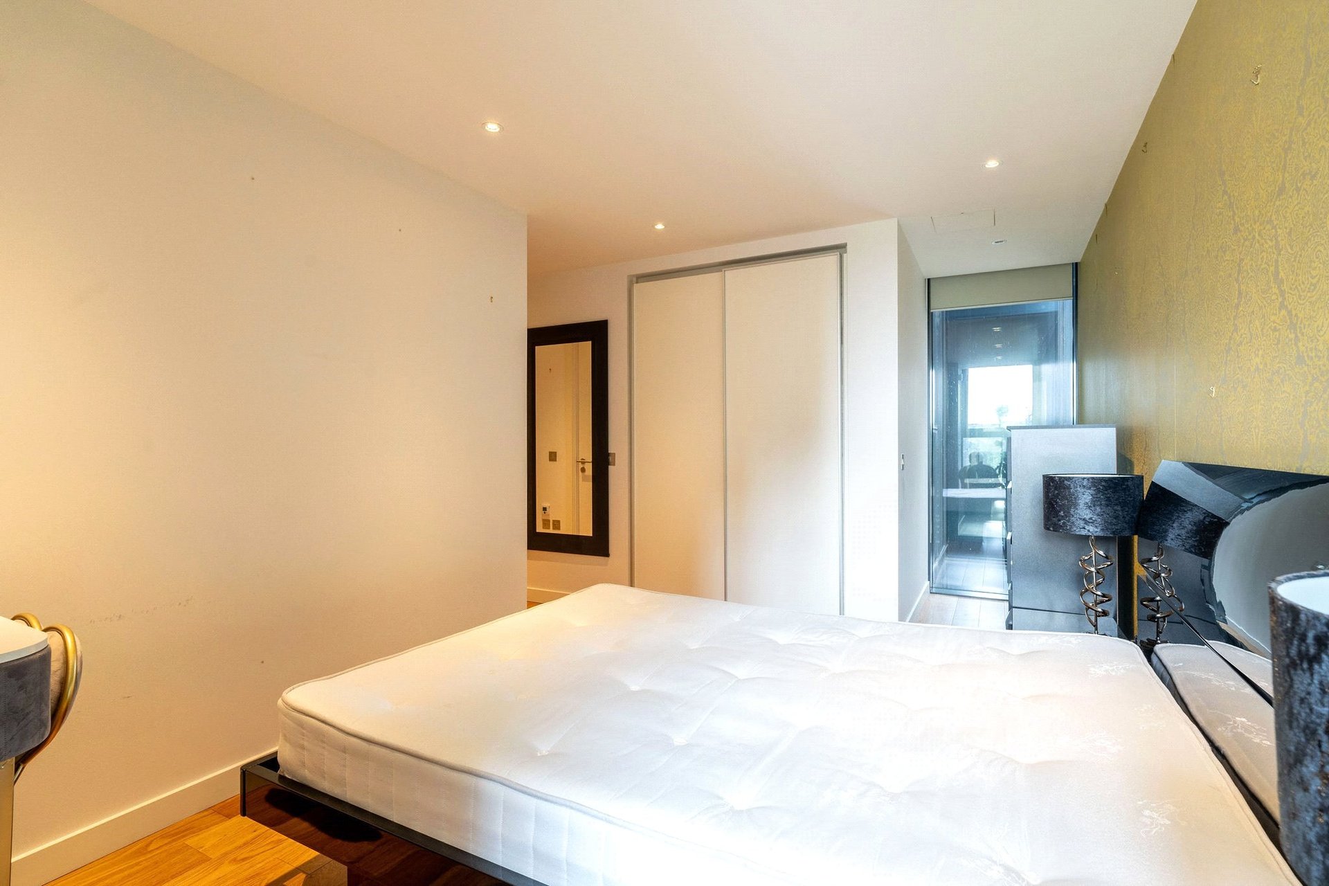 Flat 7, 15 Simpson Loan, Edinburgh, EH3 9GB - Picture #8