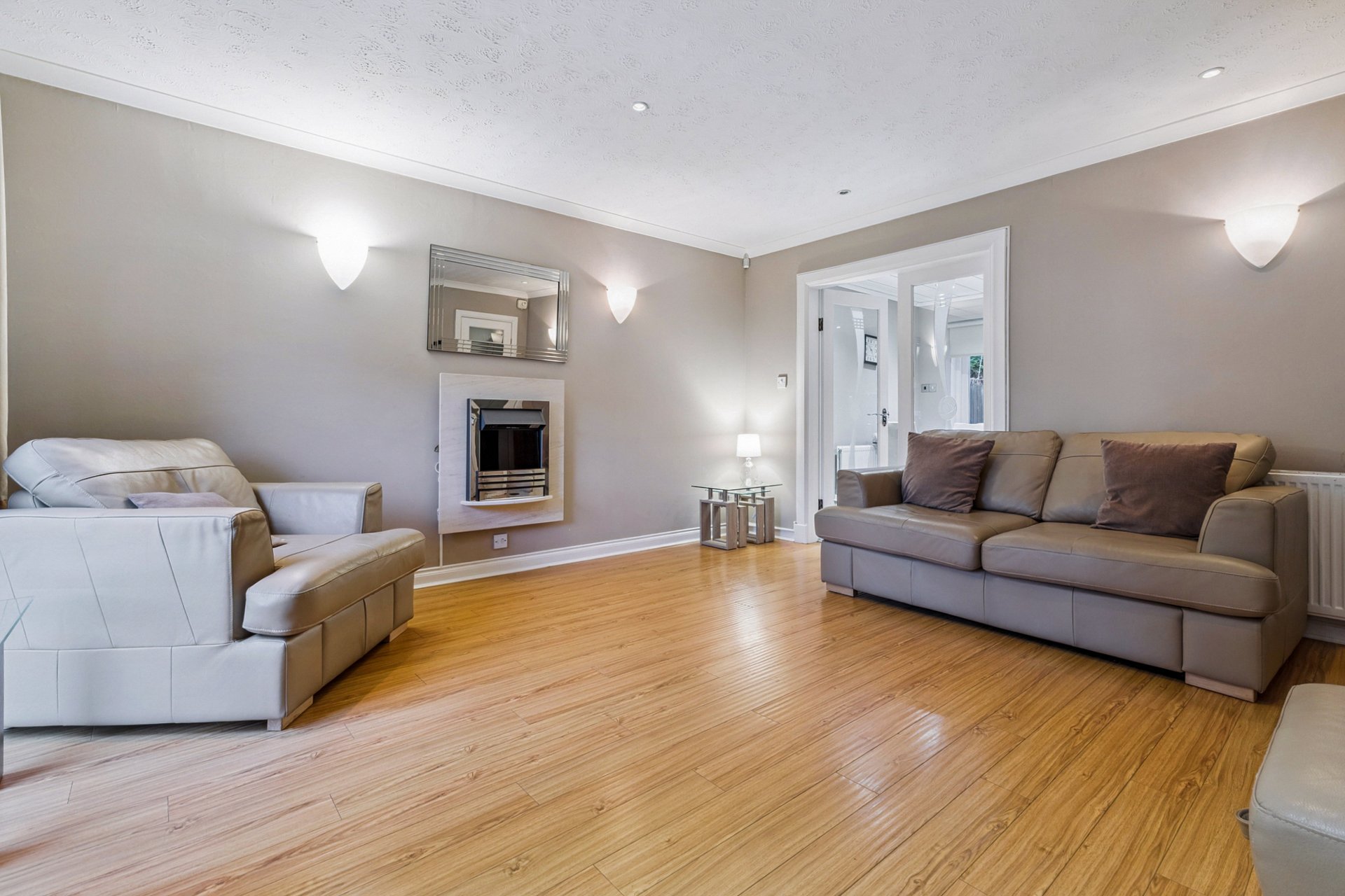 52 Carleton Gate, Giffnock, Glasgow, East Renfrewshire, G46 6NU - Picture #2