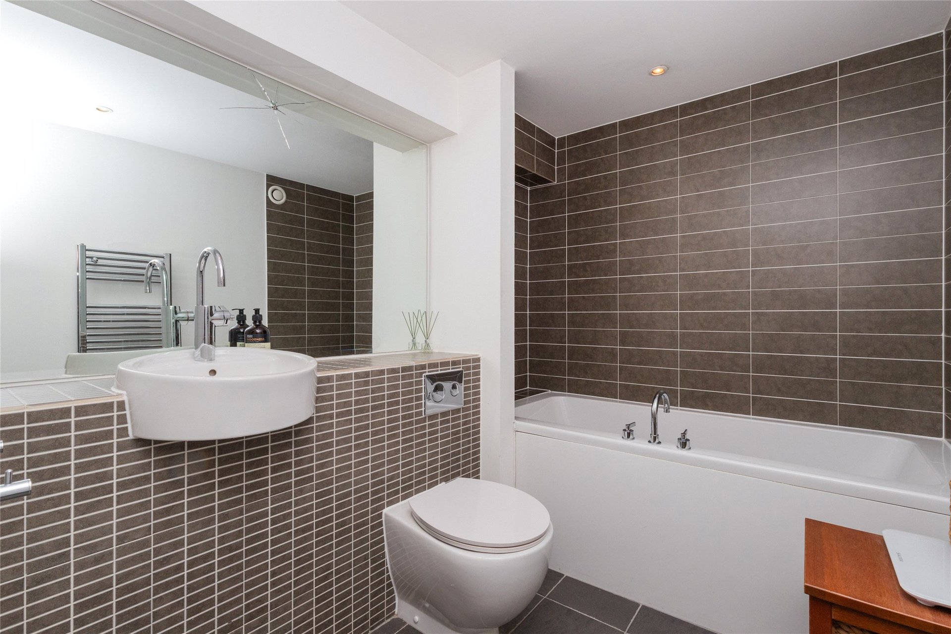 Flat 2/13 Old Sheriff Court, 149 Ingram Street, Merchant City, Glasgow City, G1 1DW - Picture #24