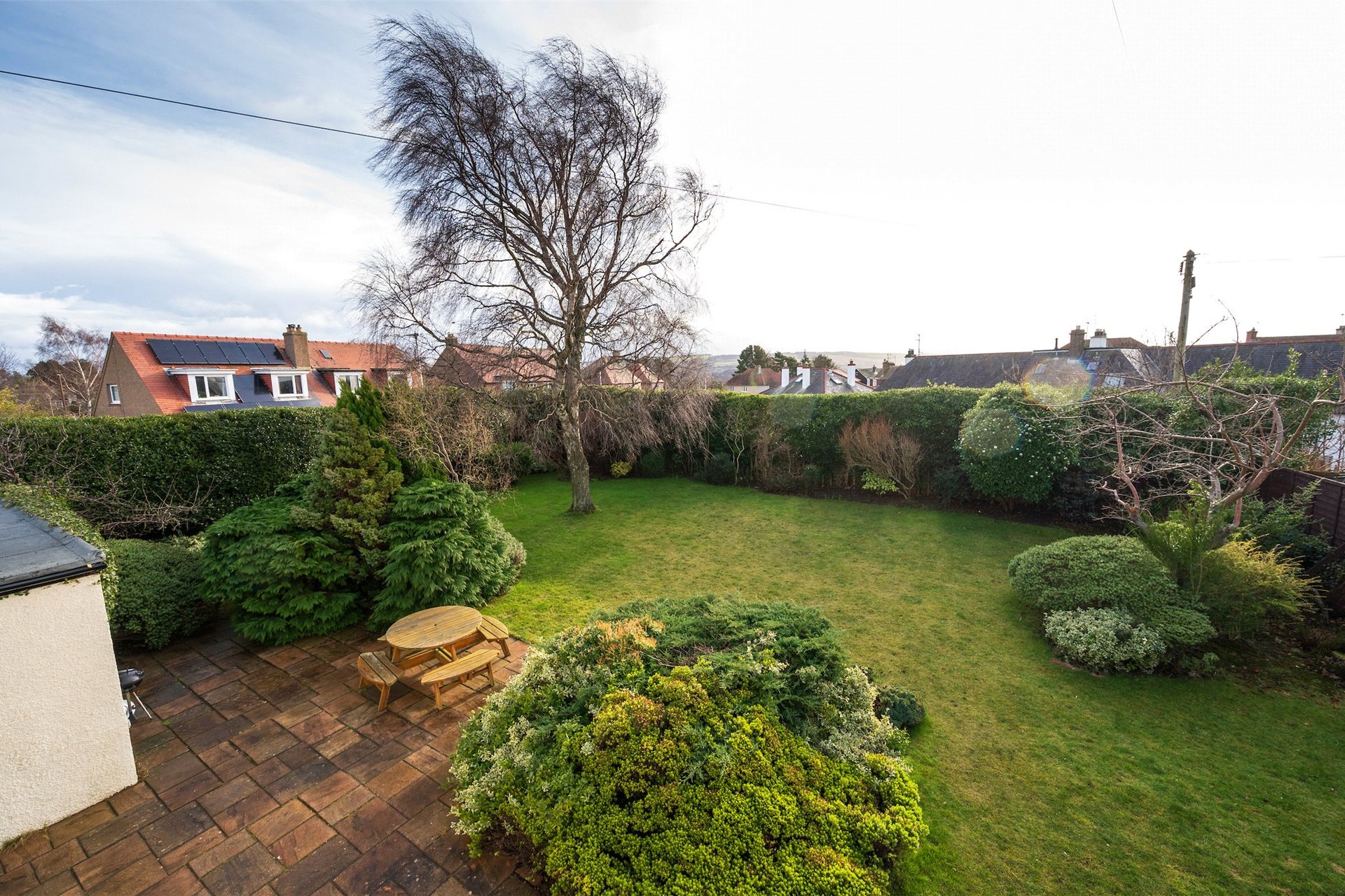 37 Golf Course Road, Bonnyrigg, Midlothian, EH19 2HZ - Picture #2