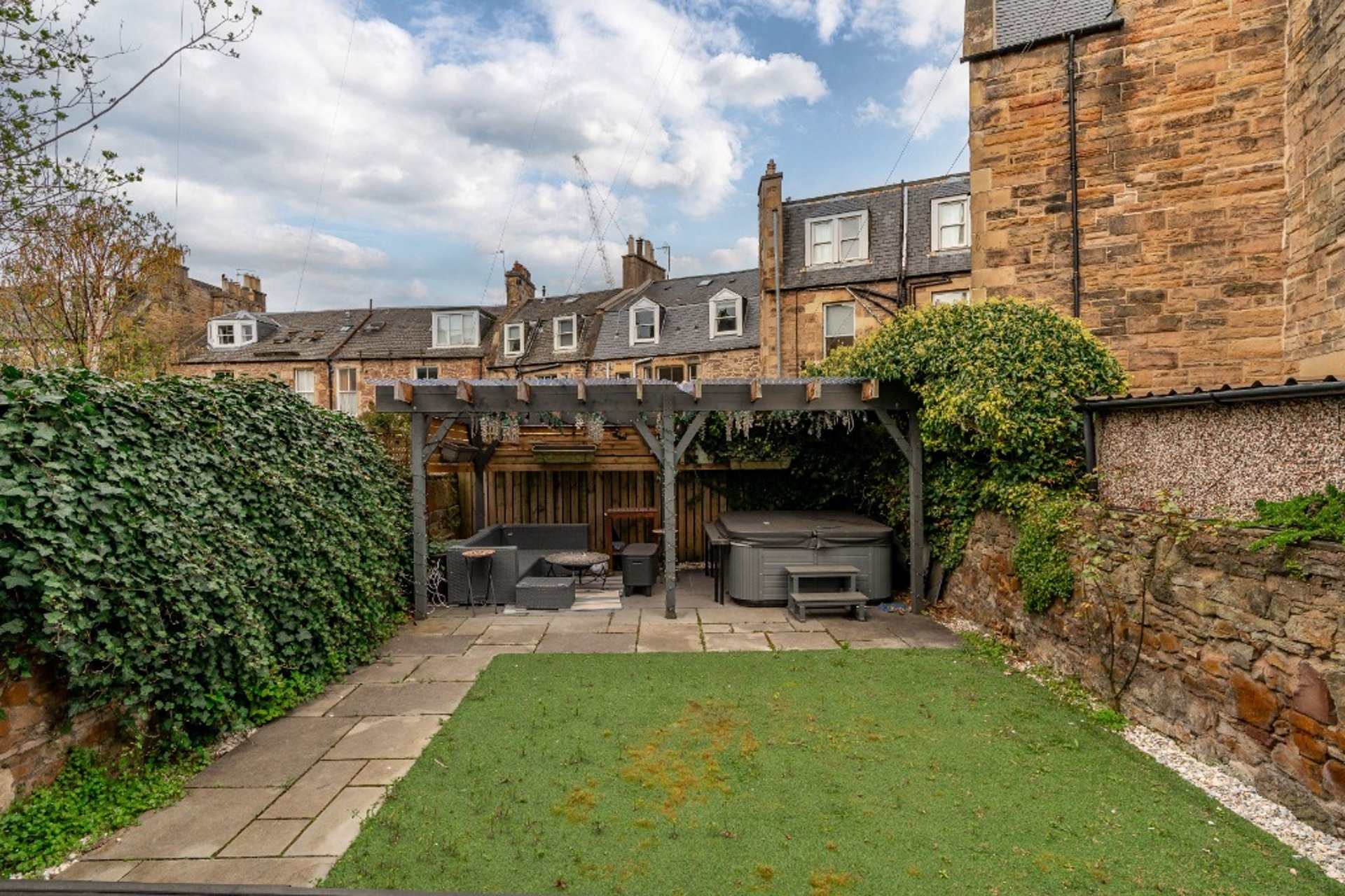 24 Upper Gilmore Place, Bruntsfield, Edinburgh, EH3 9NP - Picture #9