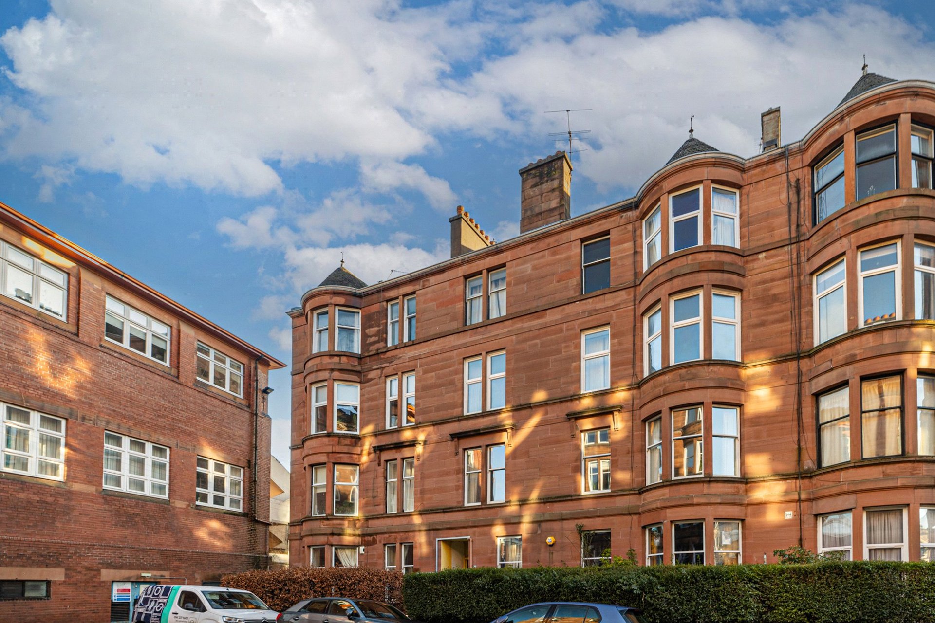 Flat 2/2, 10 Jedburgh Gardens, North Kelvinside, Glasgow, G20 6BP - Picture #1