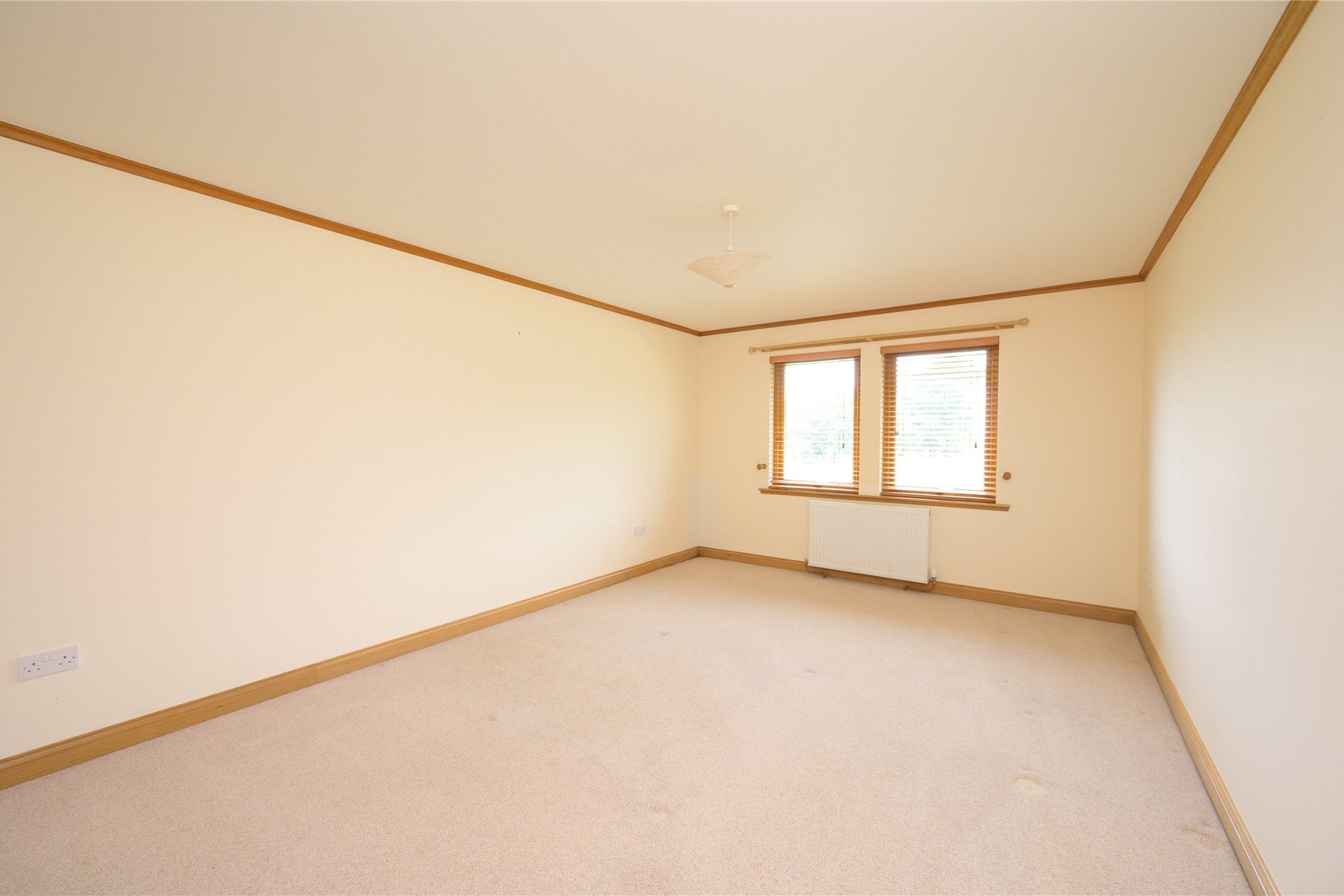 Beneveian, 1 West Mains Crofts, West Calder, West Lothian, EH55 8LD - Picture #20