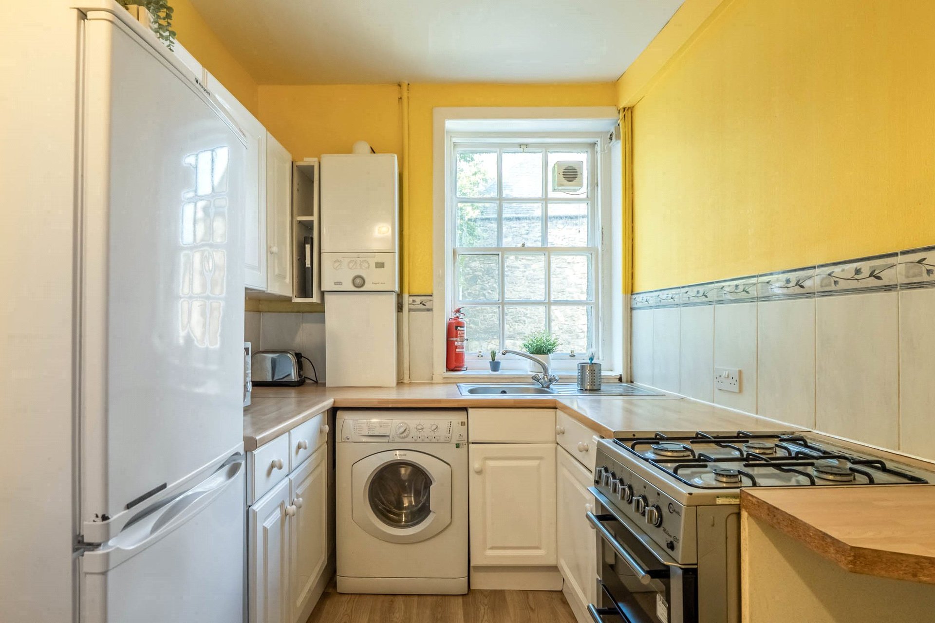 123/2 Canongate, Edinburgh, EH8 8BP - Picture #4