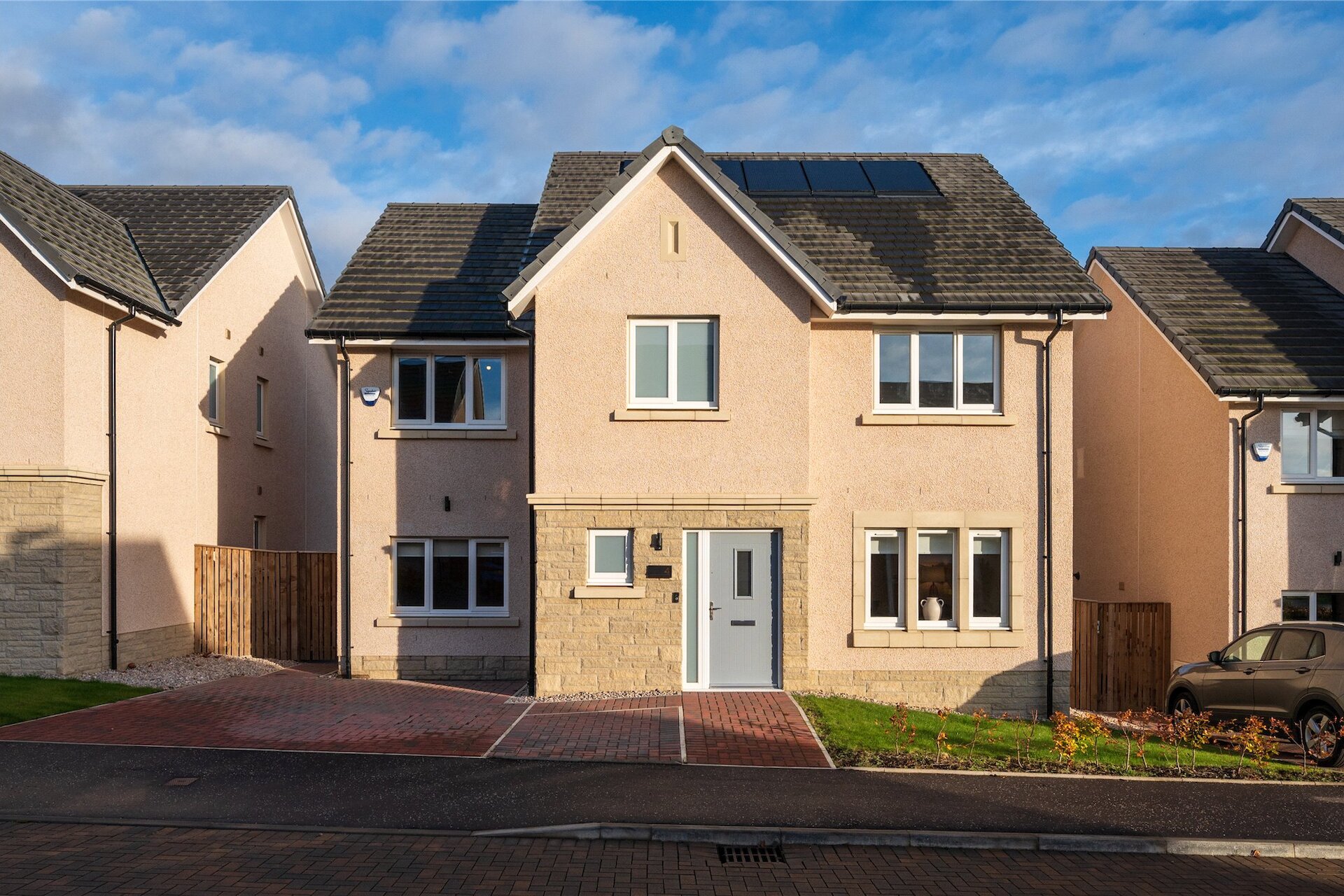 4 Sentry Knowe Place, South Queensferry, Midlothian, EH30 9EP - Picture #1