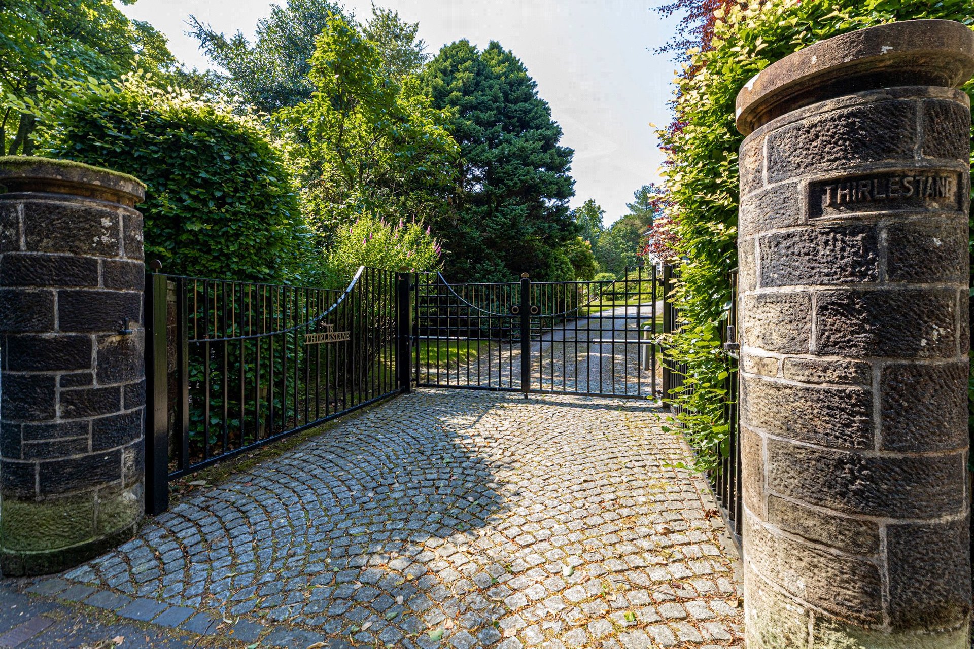 Thirlestane, 18 Ledcameroch Road, Bearsden, G61 4AB - Picture #3