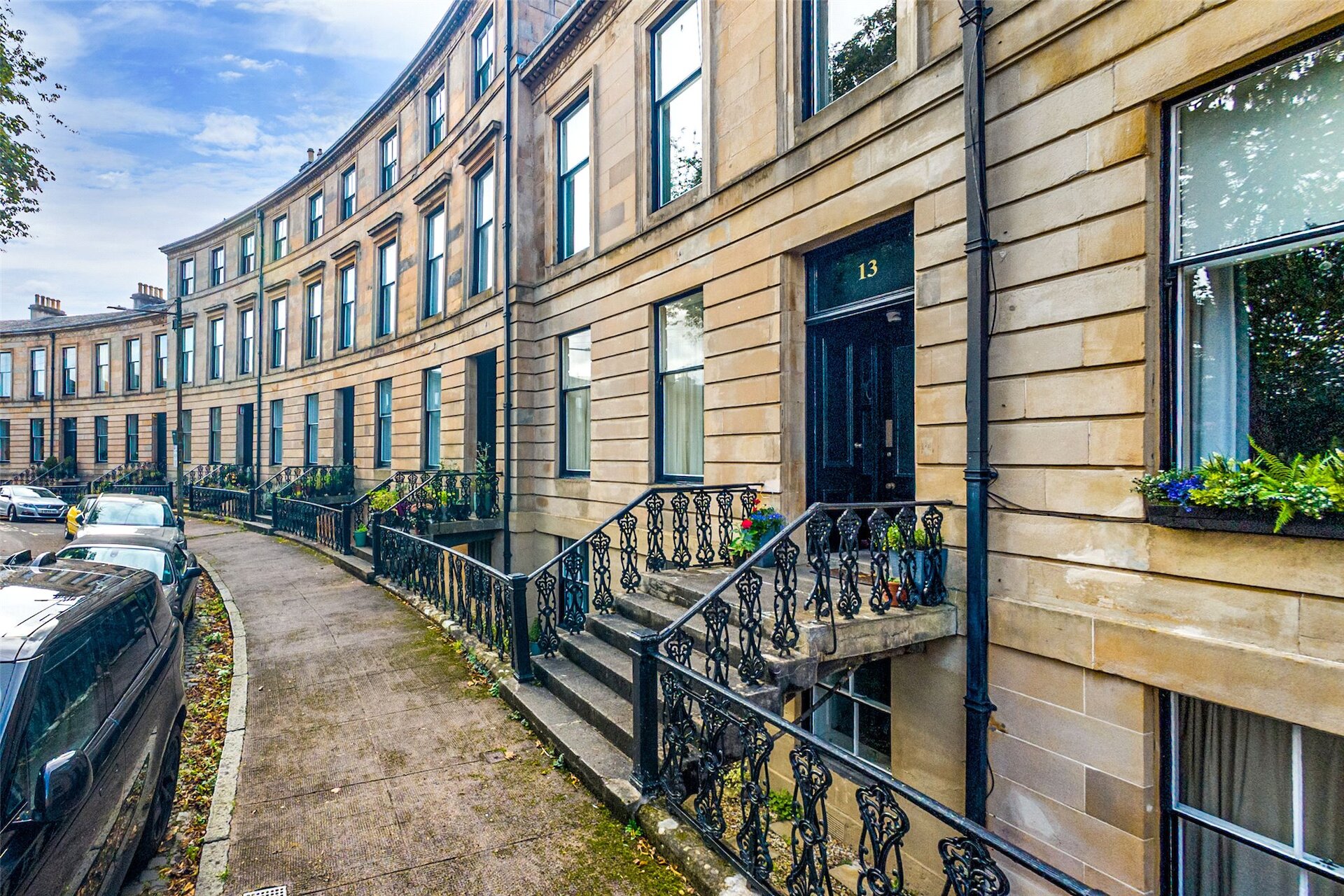 Ground Floor, 13 Belmont Crescent, Kelvinbridge, Glasgow, G12 8EU - Picture #2