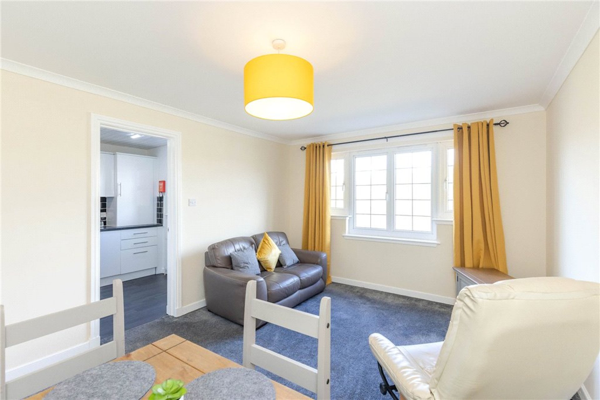 104 Burnvale, Livingston, West Lothian, EH54 6DQ - Picture #3