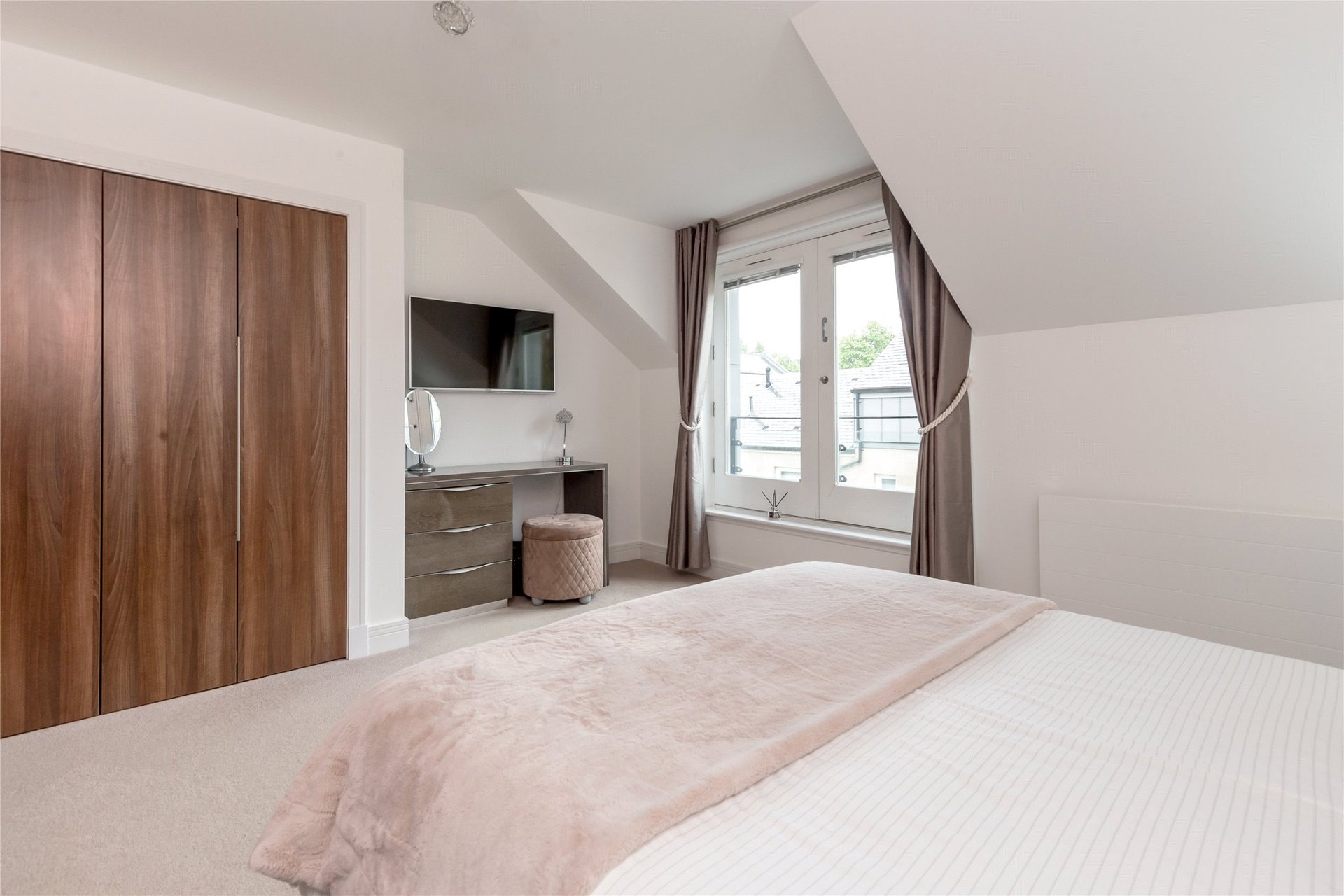 18 Larkfield Gardens, Edinburgh, EH5 3QA - Picture #13