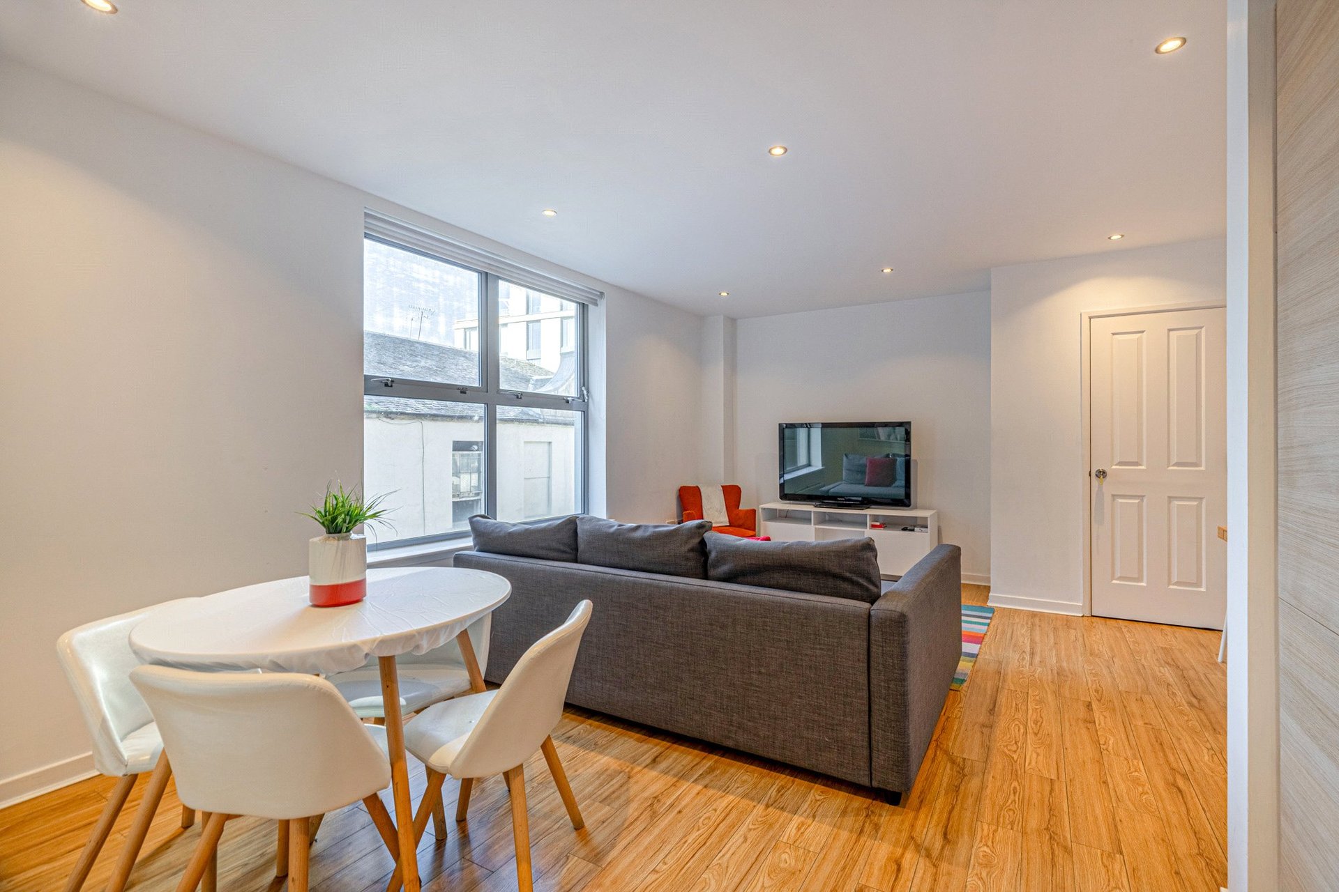 Flat 3/1 Sugar House, 70 Fox Street, Glasgow City Centre, G1 4AU - Picture #6