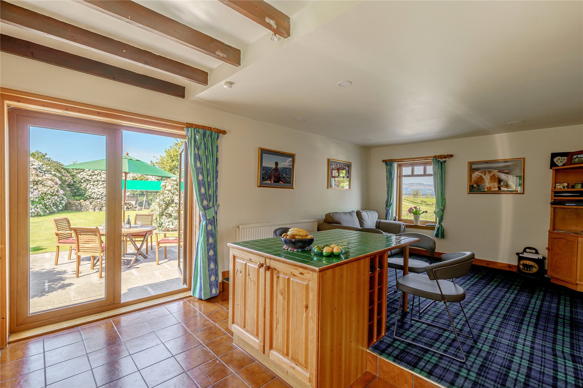 Dippin Lodge, Buchlyvie, Stirling, Stirlingshire, FK8 3NR - Picture #8