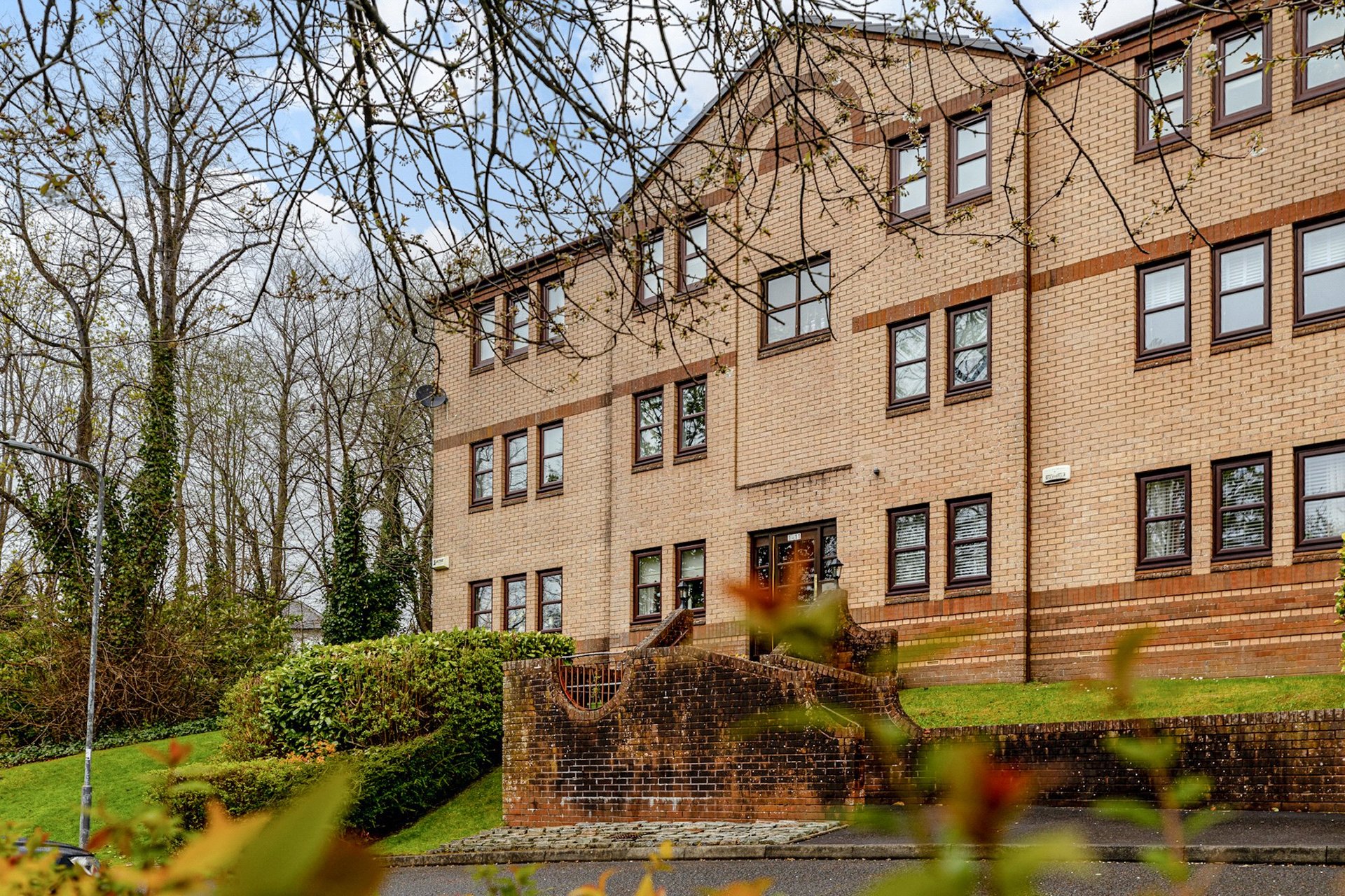 5 Woodlands Park, Thornliebank, Glasgow, East Renfrewshire, G46 7RZ - Picture #2