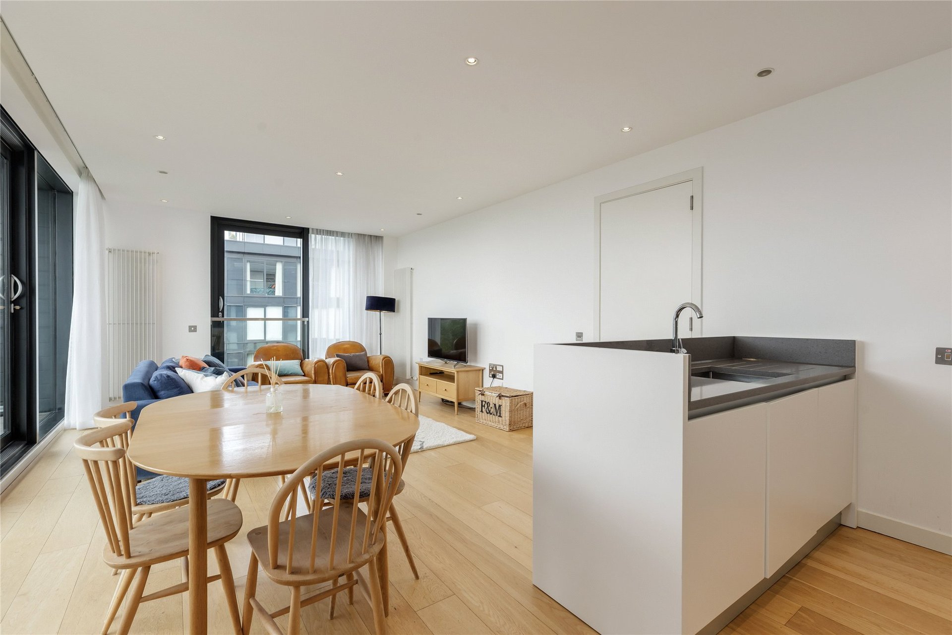 Flat 29, 11 Simpson Loan, Edinburgh, EH3 9GR - Picture #14