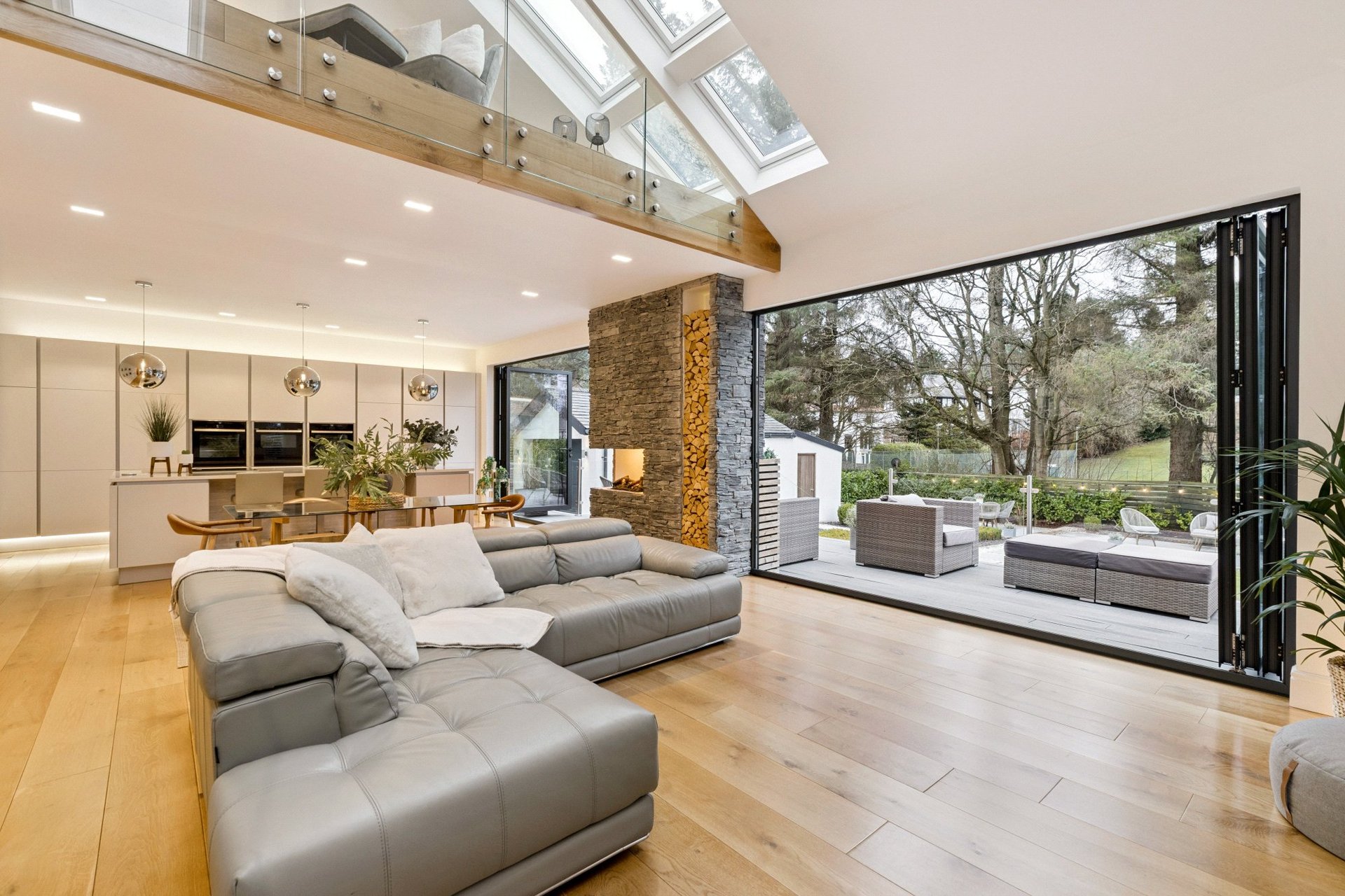 59 Ayr Road, Giffnock, Glasgow, G46 6SR - Picture #33