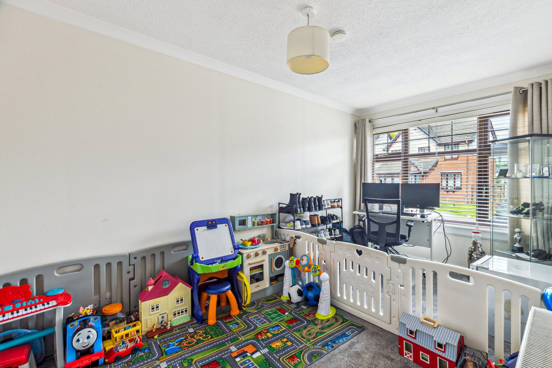 38 Burncrooks Avenue, Bearsden, G61 4NL - Picture #11