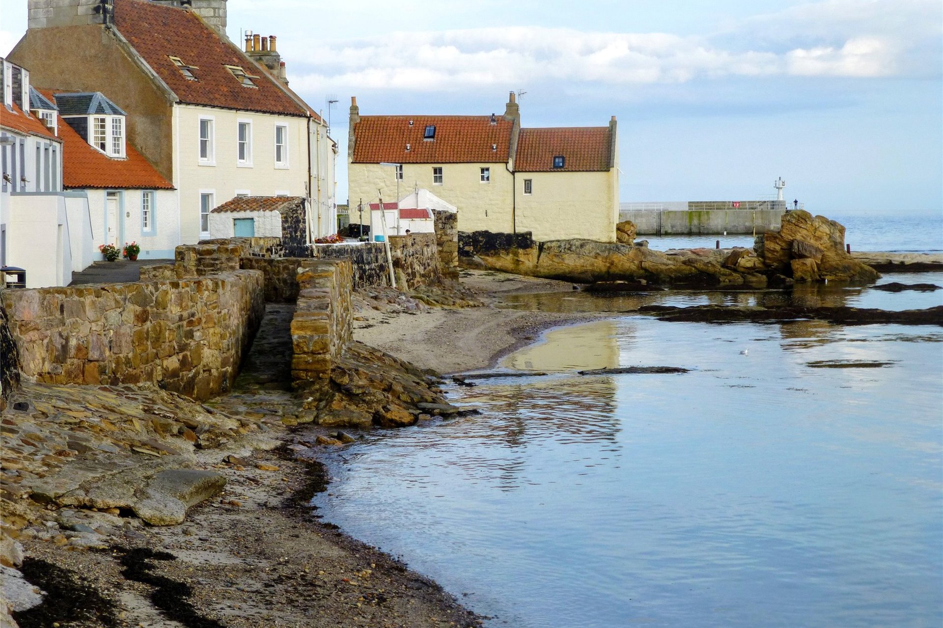House On The Harbour, 46 Abbey Wall Road, Pittenweem, Anstruther, Fife, KY10 2NE - Picture #5