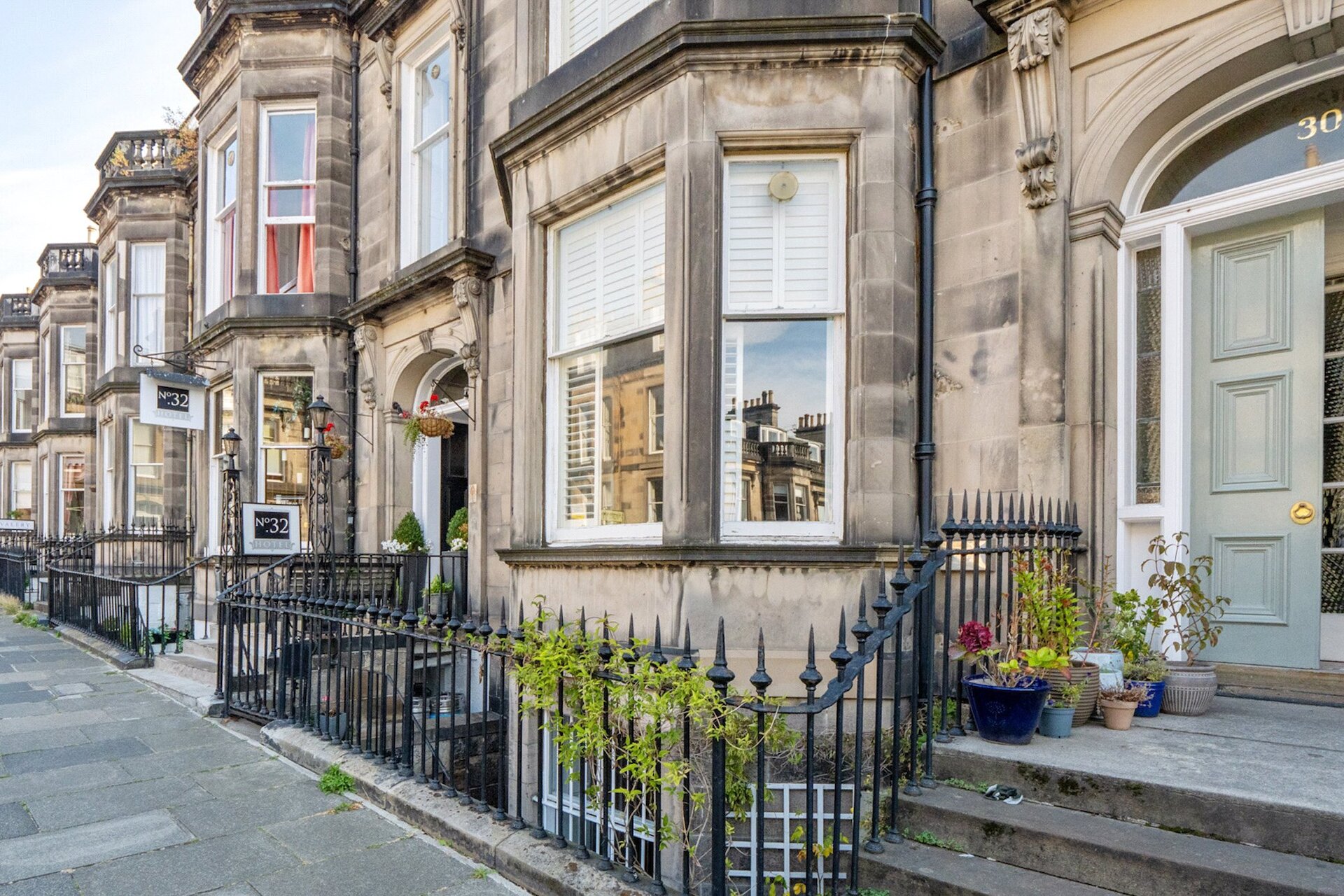 30A Coates Gardens, Edinburgh, Midlothian, EH12 5LE - Picture #1