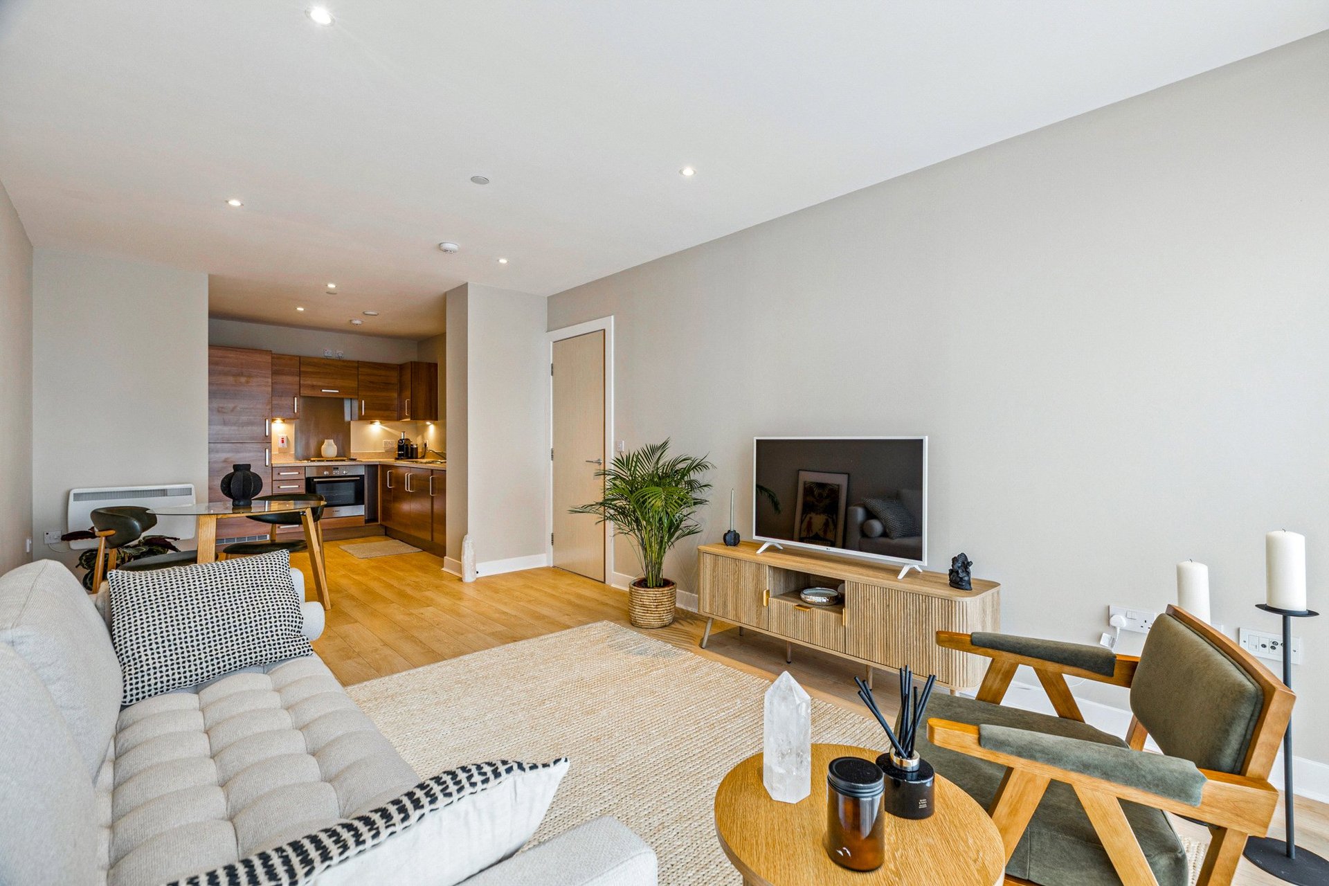 Flat 12/5, Block 1 Argyle Building, 490 Argyle Street, Glasgow City, G2 8AL - Picture #8