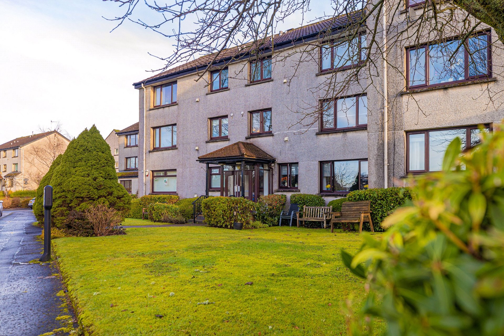 Flat D, 11 Buchanan Drive, Newton Mearns, Glasgow, East Renfrewshire, G77 6QN - Picture #2