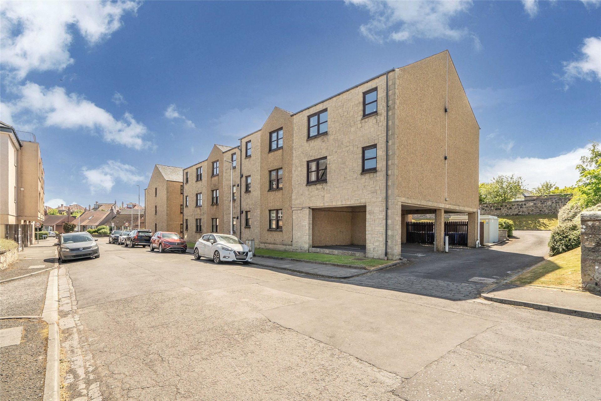 16 Kate Kennedy Court, James Street, St Andrews, KY16 8YA - Picture #1