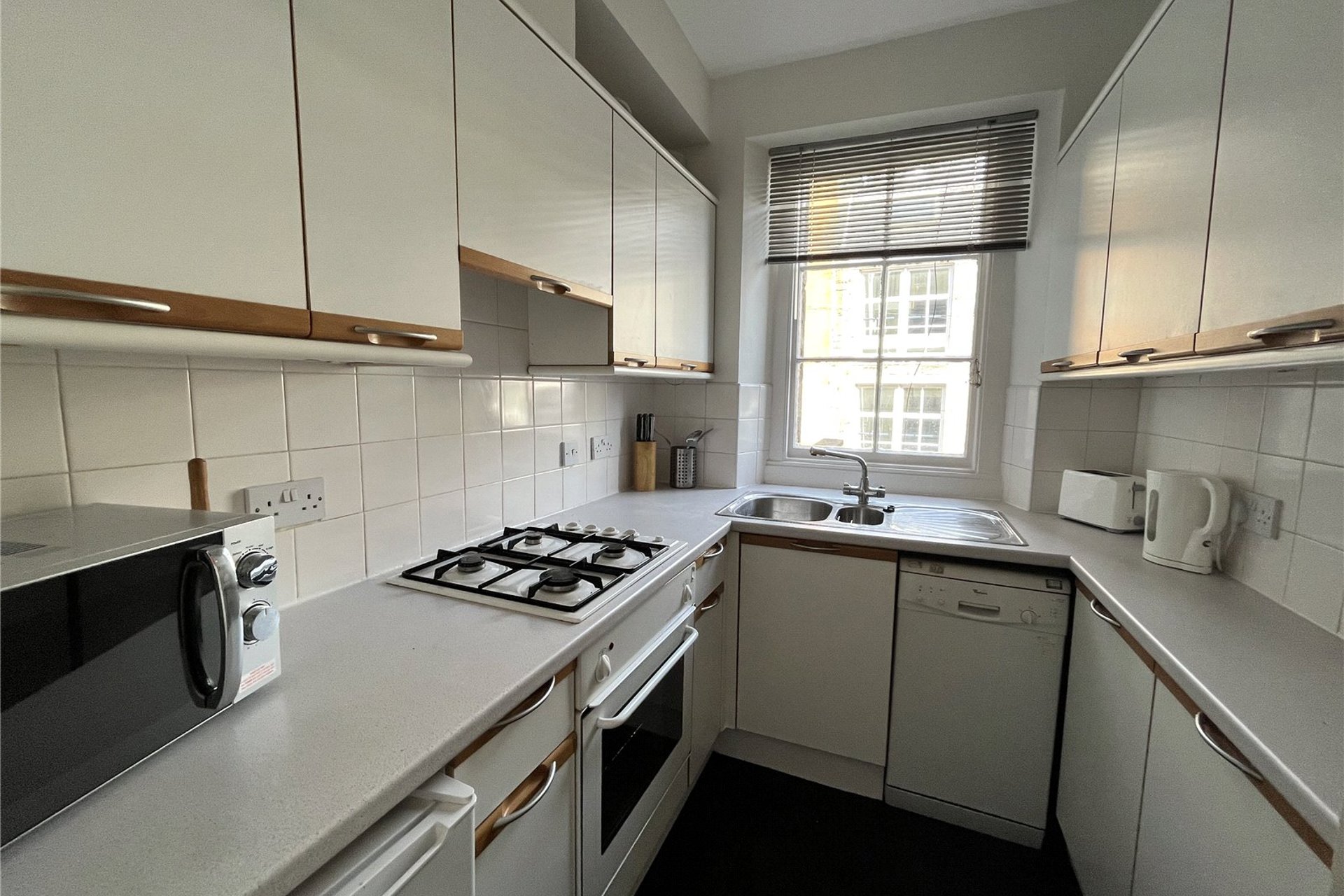 FLAT 1FR, 49 Thistle Street, New Town, Edinburgh, EH2 1DY - Picture #8